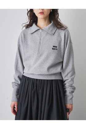 【ウィムガゼット/Whim Gazette】のハーフジップロゴ裏毛プルオーバー 人気、トレンドファッション・服の通販 founy(ファニー) ファッション Fashion レディースファッション Fashion for Women トップス・カットソー Cut & Sew Tops シャツ・ブラウス・オフィスカジュアル Elegant Blouses & Button-Ups ロングTシャツ・Tシャツ Longline T-Shirts & Tees カジュアルプルオーバー・ニットトップス Pullovers & Knit Tops / Casual Pullovers カットソー・ベーシックTシャツ Cut-and-Sewn Tops / Stretch Tees & Basics インナー Innerwear ジャケット Jacket, Outerwear スタンダード Standard, Basic スタンド Stand Collar, Upright Stand スリーブ Sleeve, Long Sleeve / Short Sleeve バランス Balance, Style Balance ボトム Bottoms, Lower Wear ロング Long, Long-Length ワンポイント One Point, Statement Accent A/W・秋冬 Autumn/Winter 2025年 2025 2025-2026秋冬・A/W Autumn/Winter 2025–26 AW25–26 |ID:prp329100004614033