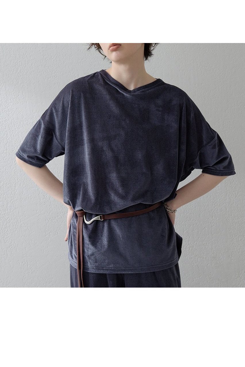 【ウィムガゼット/Whim Gazette】の【THE PAUSE】シアーベロアTEE インテリア・キッズ・メンズ・レディースファッション・服の通販 founy(ファニー) 　ファッション　Fashion　レディースファッション　Fashion for Women　トップス・カットソー　Cut & Sew Tops　シャツ・ブラウス・オフィスカジュアル　Elegant Blouses & Button-Ups　ロングTシャツ・Tシャツ　Longline T-Shirts & Tees　カットソー・ベーシックTシャツ　Cut-and-Sewn Tops / Stretch Tees & Basics　ベロアトップス　Velour Tops / Velvet-Look Items　2025年　2025　2025-2026秋冬・A/W　Autumn/Winter 2025–26 AW25–26　おすすめ　Recommended / Our Picks　クール　Cool, Chic　ショート　Short, Short Length　スリーブ　Sleeve, Long Sleeve / Short Sleeve　ベロア　Velour, Soft Velvet　エレガント 上品　Elegant　A/W・秋冬　Autumn/Winter　ネイビー|ID: prp329100004614041 ipo3291000000033034988