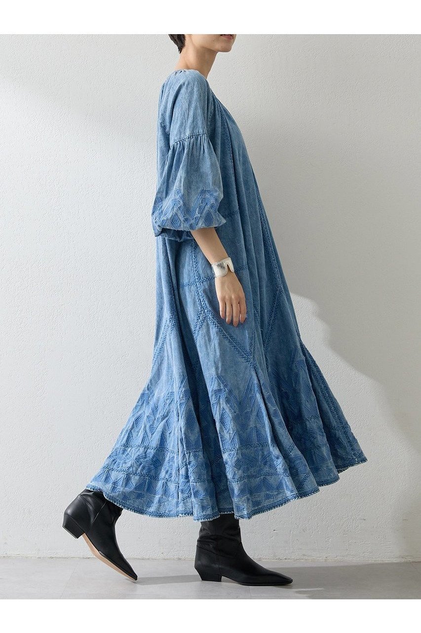 【ウィムガゼット/Whim Gazette】のエンブロイダリーワンピース 人気、トレンドファッション・服の通販 founy(ファニー) 　ファッション　Fashion　レディースファッション　Fashion for Women　ワンピース　Dresses　チュニック　Tunic Tops & Dresses　2025年　2025　2025-2026秋冬・A/W　Autumn/Winter 2025–26 AW25–26　アクセサリー　Fashion Accessories　インド　Indian Textile　エスニック　Ethnic Style　シューズ　Shoes, Footwear　チュニック　Tunic, Long Top　デニム　Denim, Jeans Material　モチーフ　Motif, Design Theme　モノトーン　Monotone, Black and White　ロング　Long, Long-Length　A/W・秋冬　Autumn/Winter　other-5|ID: prp329100004614055 ipo3291000000033035106
