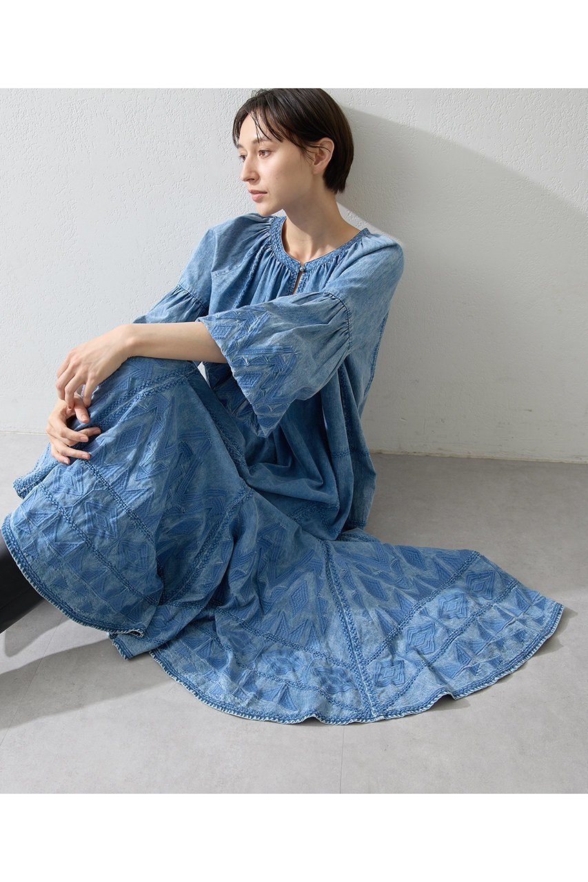 【ウィムガゼット/Whim Gazette】のエンブロイダリーワンピース インテリア・キッズ・メンズ・レディースファッション・服の通販 founy(ファニー) 　ファッション　Fashion　レディースファッション　Fashion for Women　ワンピース　Dresses　チュニック　Tunic Tops & Dresses　アクセサリー　Fashion Accessories　インド　Indian Textile　エスニック　Ethnic Style　シューズ　Shoes, Footwear　チュニック　Tunic, Long Top　デニム　Denim, Jeans Material　モチーフ　Motif, Design Theme　モノトーン　Monotone, Black and White　ロング　Long, Long-Length　ブルー|ID: prp329100004614055 ipo3291000000035740946