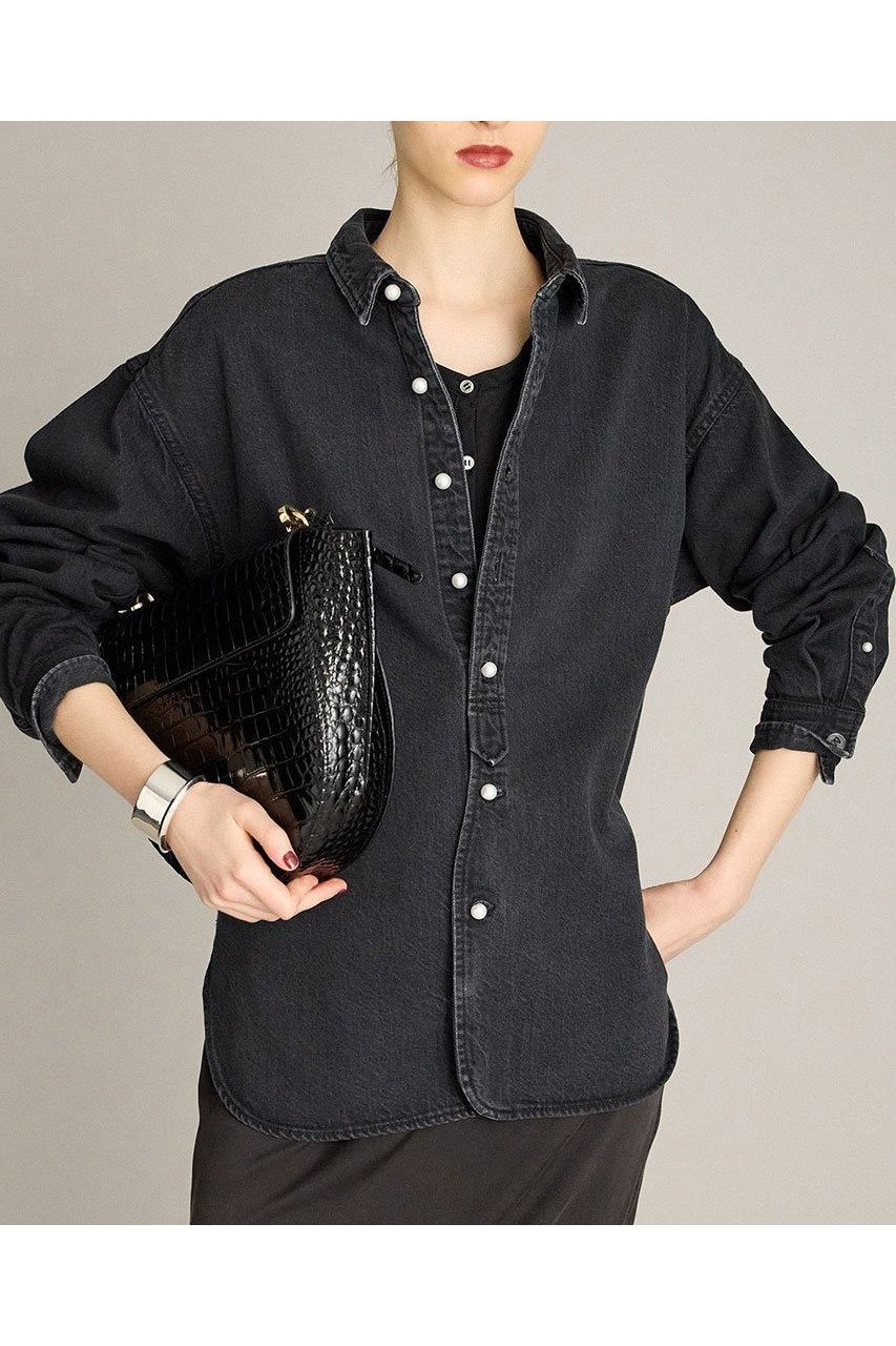 【ブリル/BRILL】のデニムパールシャツ 人気、トレンドファッション・服の通販 founy(ファニー) 　ファッション　Fashion　レディースファッション　Fashion for Women　トップス・カットソー　Cut & Sew Tops　シャツ・ブラウス・オフィスカジュアル　Elegant Blouses & Button-Ups　ストレート　Straight, Straight Cut　スリーブ　Sleeve, Long Sleeve / Short Sleeve　デニム　Denim, Jeans Material　パール　Pearl, Pearl Accent　ロング　Long, Long-Length　新作・新入荷　New Arrivals / New In　羽織　Haori, Light Jacket　other-2|ID: prp329100004614077 ipo3291000000033035284