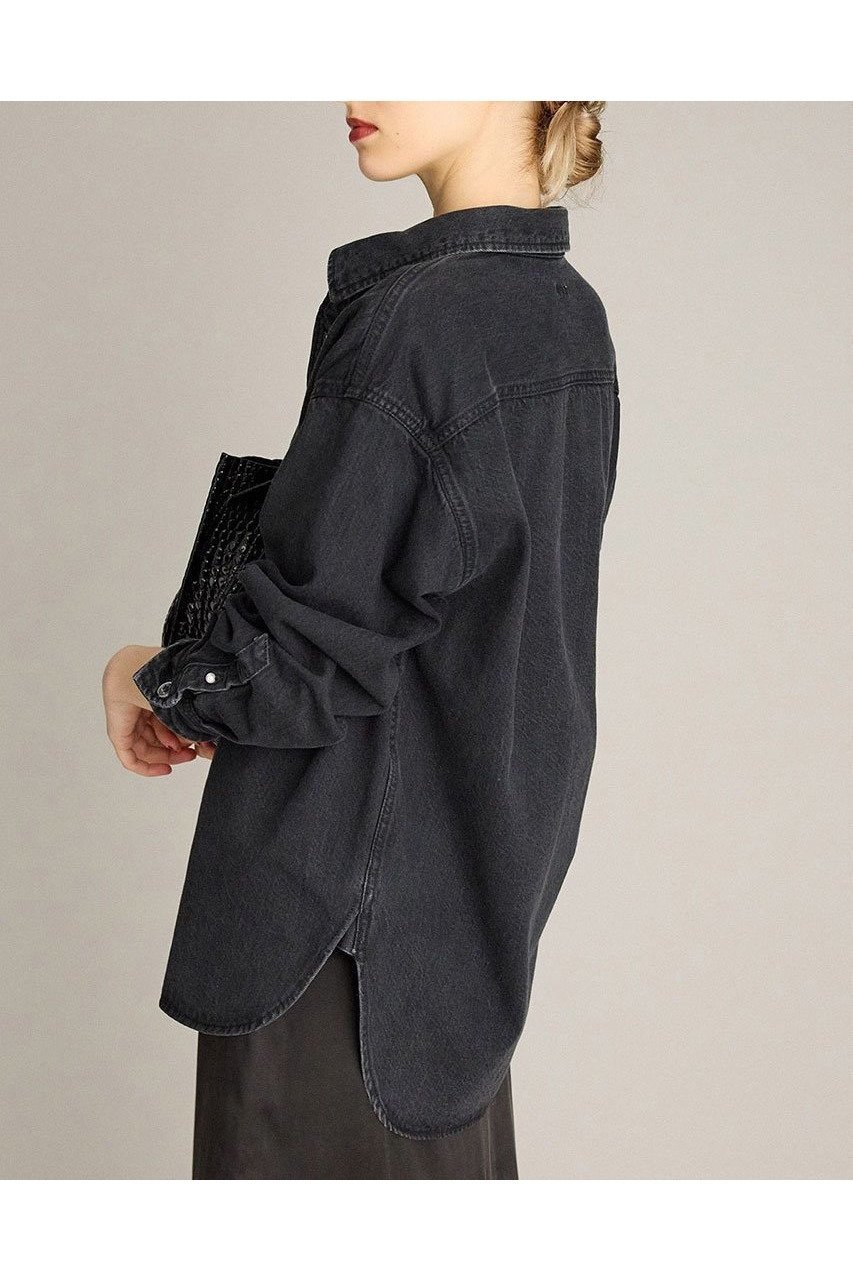【ブリル/BRILL】のデニムパールシャツ 人気、トレンドファッション・服の通販 founy(ファニー) 　ファッション　Fashion　レディースファッション　Fashion for Women　トップス・カットソー　Cut & Sew Tops　シャツ・ブラウス・オフィスカジュアル　Elegant Blouses & Button-Ups　ストレート　Straight, Straight Cut　スリーブ　Sleeve, Long Sleeve / Short Sleeve　デニム　Denim, Jeans Material　パール　Pearl, Pearl Accent　ロング　Long, Long-Length　新作・新入荷　New Arrivals / New In　羽織　Haori, Light Jacket　other-3|ID: prp329100004614077 ipo3291000000033035285