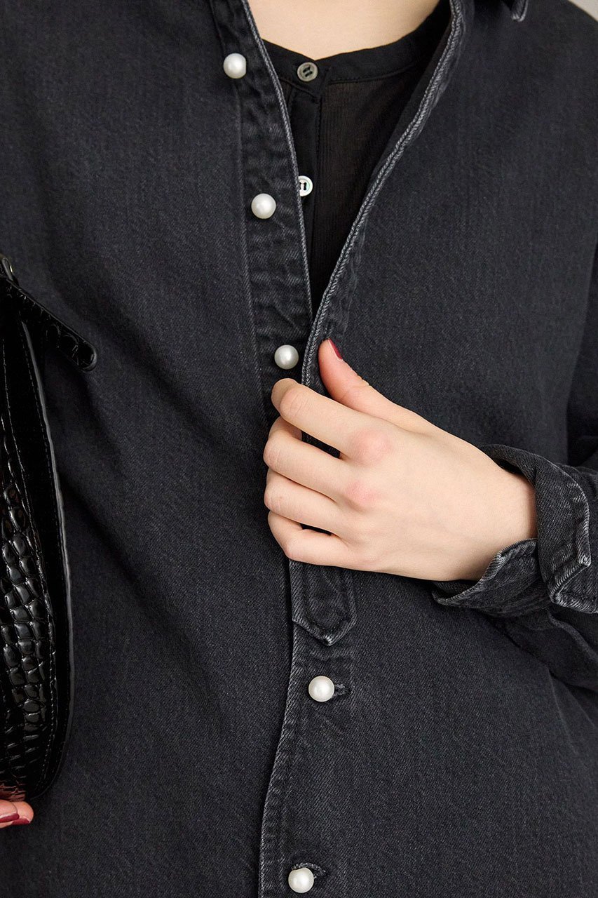 【ブリル/BRILL】のデニムパールシャツ 人気、トレンドファッション・服の通販 founy(ファニー) 　ファッション　Fashion　レディースファッション　Fashion for Women　トップス・カットソー　Cut & Sew Tops　シャツ・ブラウス・オフィスカジュアル　Elegant Blouses & Button-Ups　ストレート　Straight, Straight Cut　スリーブ　Sleeve, Long Sleeve / Short Sleeve　デニム　Denim, Jeans Material　パール　Pearl, Pearl Accent　ロング　Long, Long-Length　新作・新入荷　New Arrivals / New In　羽織　Haori, Light Jacket　other-5|ID: prp329100004614077 ipo3291000000033035287