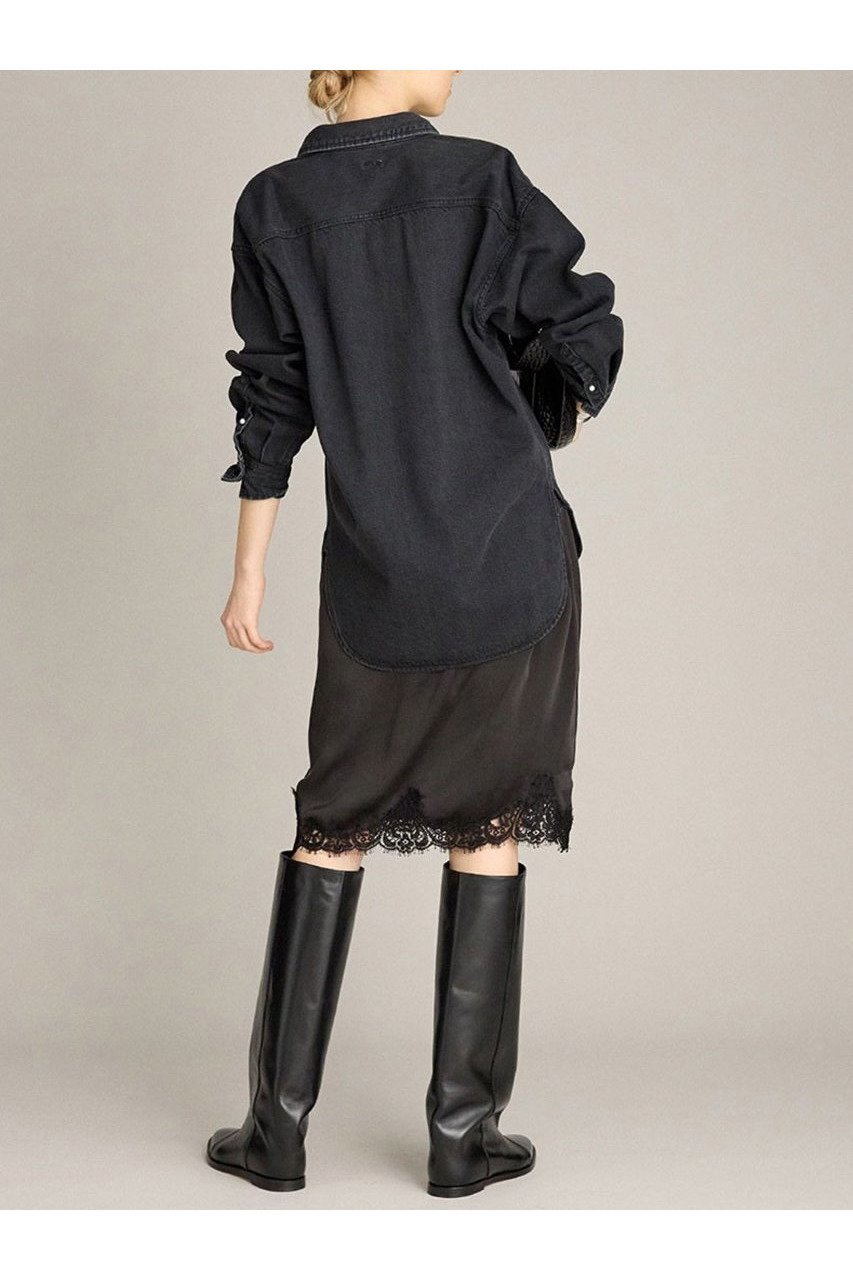 【ブリル/BRILL】のデニムパールシャツ 人気、トレンドファッション・服の通販 founy(ファニー) 　ファッション　Fashion　レディースファッション　Fashion for Women　トップス・カットソー　Cut & Sew Tops　シャツ・ブラウス・オフィスカジュアル　Elegant Blouses & Button-Ups　ストレート　Straight, Straight Cut　スリーブ　Sleeve, Long Sleeve / Short Sleeve　デニム　Denim, Jeans Material　パール　Pearl, Pearl Accent　ロング　Long, Long-Length　新作・新入荷　New Arrivals / New In　羽織　Haori, Light Jacket　other-8|ID: prp329100004614077 ipo3291000000033035290