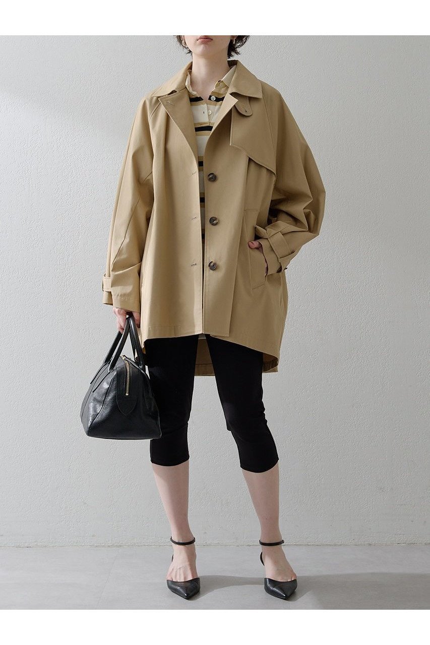【ウィムガゼット/Whim Gazette】の【THE PAUSE】ショートバルマカンコート 人気、トレンドファッション・服の通販 founy(ファニー) 　ファッション　Fashion　レディースファッション　Fashion for Women　アウター　Coat / Outerwear Collection　コート・ロングコート・ピーコート　Long Coats, Peacoats & More　2025年　2025　2025-2026秋冬・A/W　Autumn/Winter 2025–26 AW25–26　インド　Indian Textile　インナー　Innerwear　ショート　Short, Short Length　スタイリッシュ　Stylish, Fashionable　スタンド　Stand Collar, Upright Stand　プリーツ　Pleats, Pleated　ベーシック　Basic, Essential　ボックス　Boxy, Box Shape　ミドル　Middle Length, Mid Height　A/W・秋冬　Autumn/Winter　other-2|ID: prp329100004614083 ipo3291000000033035326