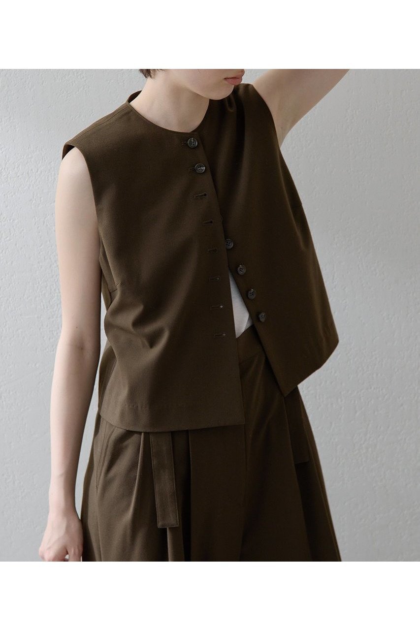 【ウィムガゼット/Whim Gazette】の【THE PAUSE】トロコンパクトジレ 人気、トレンドファッション・服の通販 founy(ファニー) 　ファッション　Fashion　レディースファッション　Fashion for Women　アウター　Coat / Outerwear Collection　レディースジャケット・軽アウター　Jackets　2025年　2025　2025-2026秋冬・A/W　Autumn/Winter 2025–26 AW25–26　おすすめ　Recommended / Our Picks　インナー　Innerwear　ウォッシャブル　Machine Washable　コンパクト　Compact, Small Size　ジャケット　Jacket, Outerwear　セットアップ　Set-Up, Coordinated Outfit　タンク　Tank Top, Sleeveless Top　ハイネック　High Neck, Mock Neck　ベスト　Vest, Waistcoat　マニッシュ　Mannish, Boyish　A/W・秋冬　Autumn/Winter　other-5|ID: prp329100004614088 ipo3291000000033035372