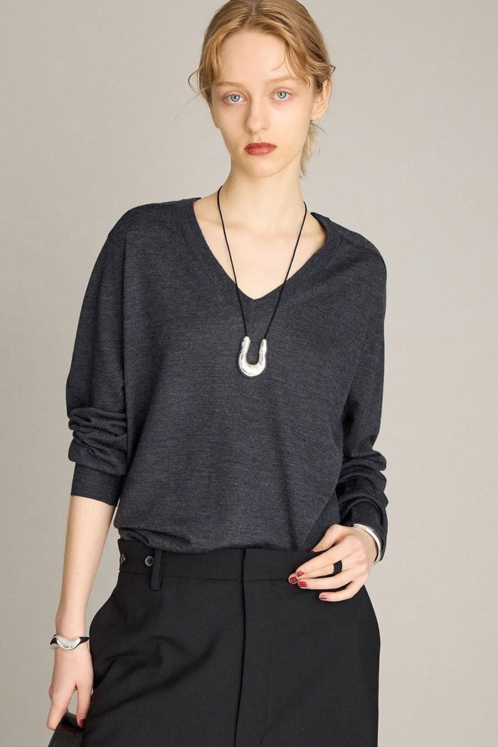 【ブリル/BRILL】のEMPIRE Vネックプルオーバー インテリア・キッズ・メンズ・レディースファッション・服の通販 founy(ファニー) https://founy.com/ ファッション Fashion レディースファッション Fashion for Women トップス・カットソー Cut & Sew Tops ニット Knit Tops & Sweaters カジュアルプルオーバー・ニットトップス Pullovers & Knit Tops / Casual Pullovers Vネックトップス V-Neck Tops / V-Cut Neckline Shirts カットソー Cut and Sewn Top |ID: prp329100004614095 ipo3291000000035741133