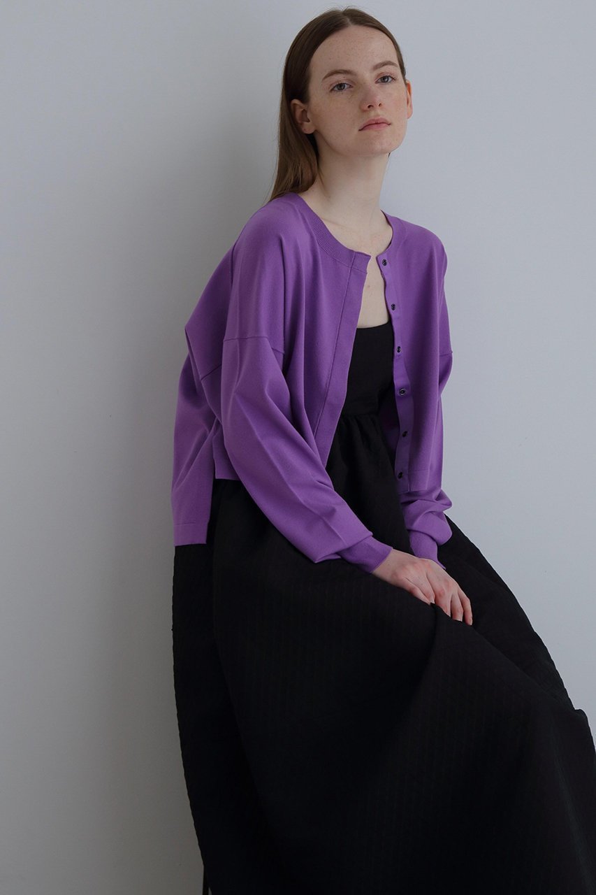 【ル フィル/LE PHIL】の《LE PHIL》クロップドカーディガン インテリア・キッズ・メンズ・レディースファッション・服の通販 founy(ファニー) 　ファッション　Fashion　レディースファッション　Fashion for Women　トップス・カットソー　Cut & Sew Tops　ニット　Knit Tops & Sweaters　カーディガン・羽織り　Layered Style Cardigans　カジュアルプルオーバー・ニットトップス　Pullovers & Knit Tops / Casual Pullovers　カーディガン　Cardigan, Knitwear　ショート　Short, Short Length　シンプル　Simple, Minimal　バランス　Balance, Style Balance　ボトム　Bottoms, Lower Wear　新作・新入荷　New Arrivals / New In　軽量　Lightweight, Ultra Light　パープル|ID: prp329100004614100 ipo3291000000033035485