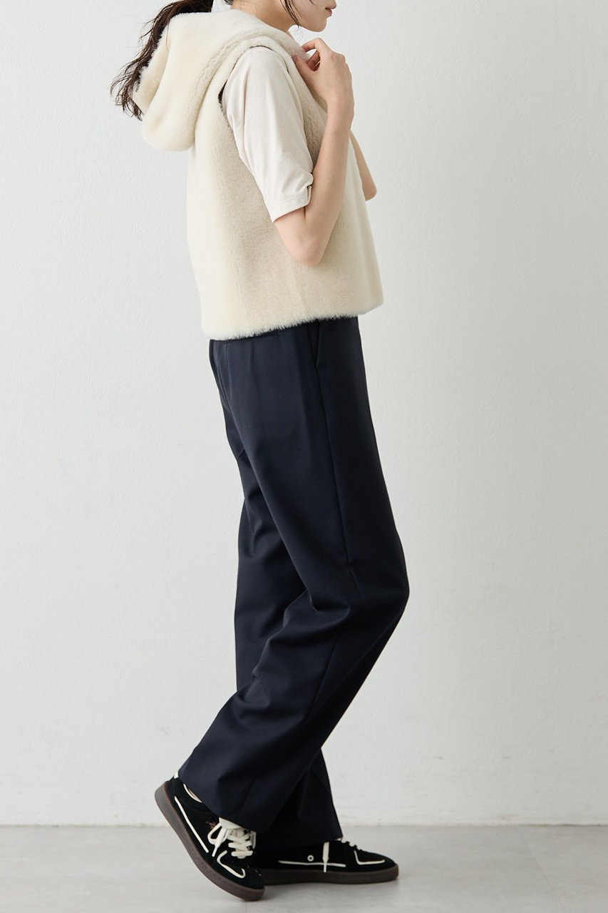 【ウィムガゼット/Whim Gazette】の平織りセンタープレスパンツ 人気、トレンドファッション・服の通販 founy(ファニー) 　ファッション　Fashion　レディースファッション　Fashion for Women　パンツ　Pants & Trousers　2025年　2025　2025-2026秋冬・A/W　Autumn/Winter 2025–26 AW25–26　オックス　Oxford Fabric　シンプル　Simple, Minimal　ジャケット　Jacket, Outerwear　スニーカー　Sneakers, Trainers　センター　Center, Center Line　ワイド　Wide, Wide Fit　エレガント 上品　Elegant　A/W・秋冬　Autumn/Winter　other-5|ID: prp329100004614116 ipo3291000000033035635