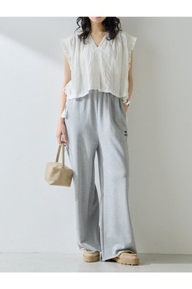 【ウィムガゼット/Whim Gazette】のロゴ裏毛ワイドパンツ 人気、トレンドファッション・服の通販 founy(ファニー) ファッション Fashion レディースファッション Fashion for Women パンツ Pants & Trousers ジャケット Jacket, Outerwear スタンダード Standard, Basic スピンドル Spindle, Drawcord ワイド Wide, Wide Fit ワンポイント One Point, Statement Accent A/W・秋冬 Autumn/Winter おすすめ Recommended / Our Picks 2025年 2025 2025-2026秋冬・A/W Autumn/Winter 2025–26 AW25–26 |ID:prp329100004614117