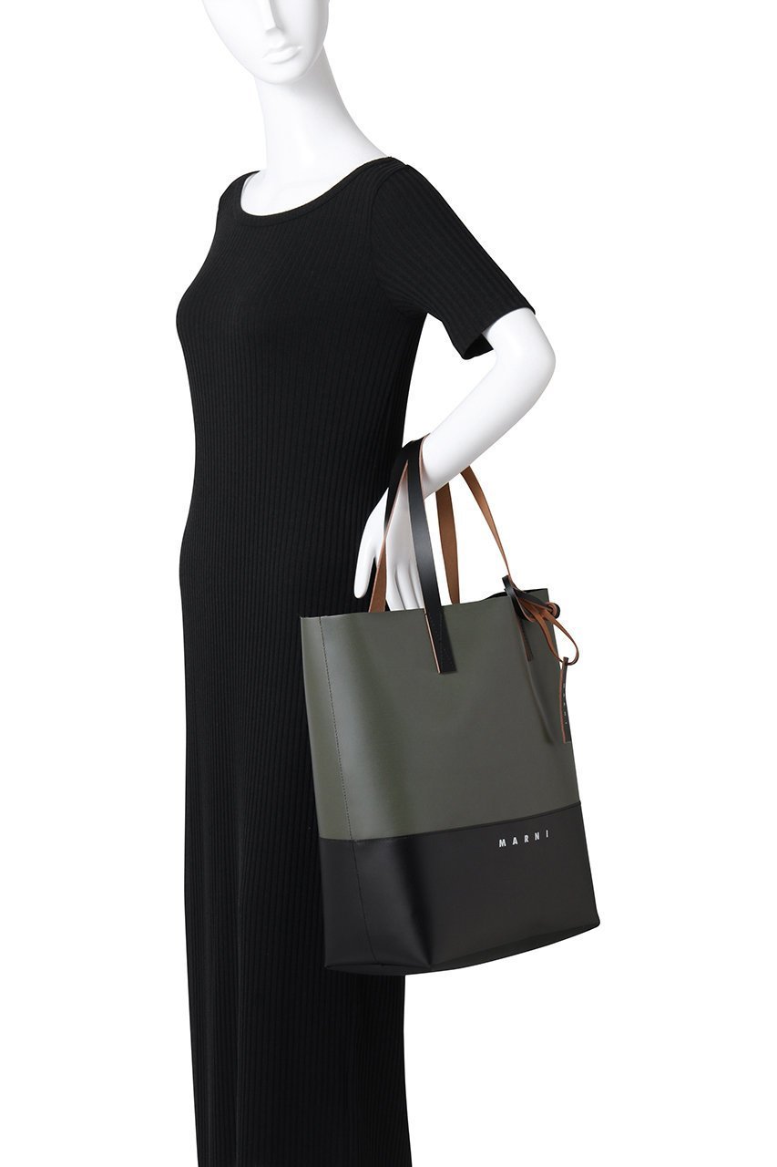 【マルニ/MARNI】のTRIBECA バイカラーショッピングバッグ 人気、トレンドファッション・服の通販 founy(ファニー) 　ファッション　Fashion　レディースファッション　Fashion for Women　バッグ　Bags　2025年　2025　2025-2026秋冬・A/W　Autumn/Winter 2025–26 AW25–26　ユニセックス　Unisex, Genderless　スクエア　Square, Square Shape　フォルム　Silhouette, Form　人気　Popular, Best Seller　定番　Standard, Basic Item　A/W・秋冬　Autumn/Winter　other-2|ID: prp329100004614936 ipo3291000000033047635