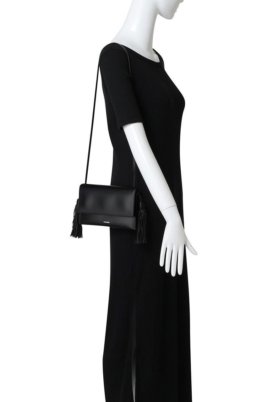 【ジル サンダー/JIL SANDER】のTASSEL クロスボディバッグ 人気、トレンドファッション・服の通販 founy(ファニー) 　ファッション　Fashion　レディースファッション　Fashion for Women　バッグ　Bags　2025年　2025　2025-2026秋冬・A/W　Autumn/Winter 2025–26 AW25–26　スクエア　Square, Square Shape　タッセル　Tassel, Fringe　フォルム　Silhouette, Form　ポケット　Pocket, Pocket Detail　エレガント 上品　Elegant　A/W・秋冬　Autumn/Winter　other-2|ID: prp329100004614943 ipo3291000000033047684