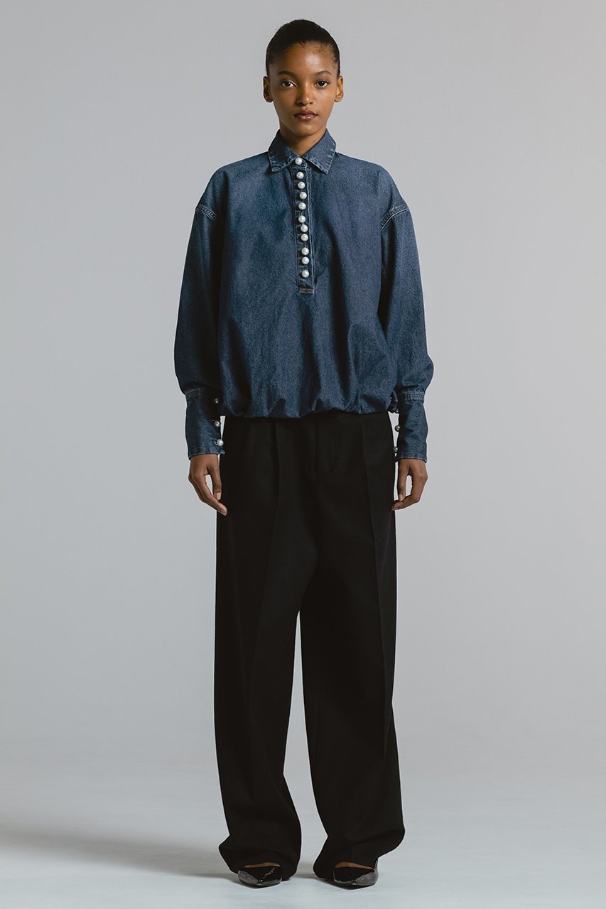 【チノ/CINOH】のブラウジング パール ボタン デニム シャツ 人気、トレンドファッション・服の通販 founy(ファニー) 　ファッション　Fashion　レディースファッション　Fashion for Women　トップス・カットソー　Cut & Sew Tops　シャツ・ブラウス・オフィスカジュアル　Elegant Blouses & Button-Ups　2025年　2025　2025-2026秋冬・A/W　Autumn/Winter 2025–26 AW25–26　ギャザー　Gathered, Ruffled　シェイプ　Shape, Slim Fit　スリーブ　Sleeve, Long Sleeve / Short Sleeve　デニム　Denim, Jeans Material　パール　Pearl, Pearl Accent　フェミニン　Feminine, Girly　ブラウジング　Blouson Silhouette, Cinched Waist　ロング　Long, Long-Length　ヴィンテージ　Vintage Style　エレガント 上品　Elegant　A/W・秋冬　Autumn/Winter　other-6|ID: prp329100004614994 ipo3291000000033124267