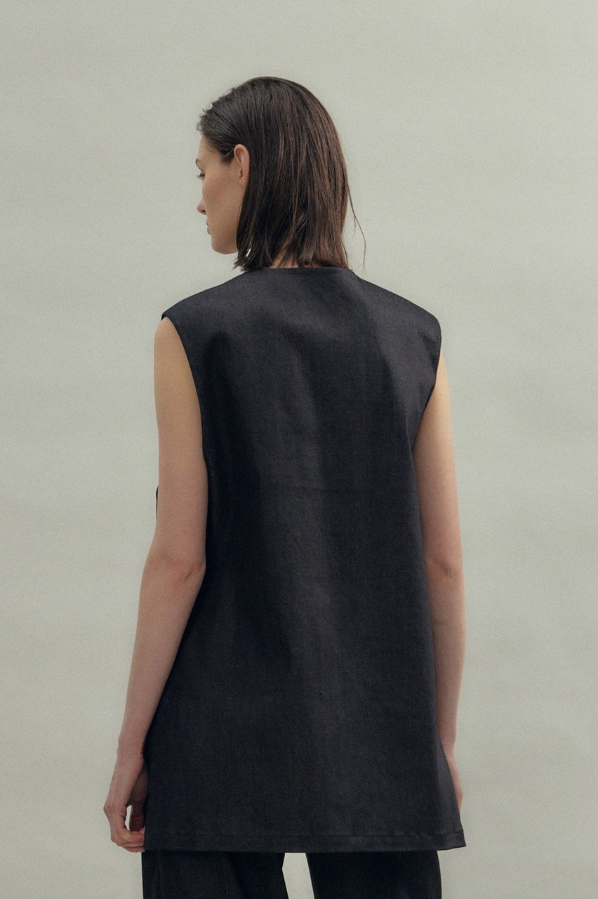 【フローレント/FLORENT】のデニムライク ベスト トップス 人気、トレンドファッション・服の通販 founy(ファニー) ファッション Fashion レディースファッション Fashion for Women アウター Coat / Outerwear Collection トップス・カットソー Cut & Sew Tops キャミソール&ノースリーブ Camisoles & Sleeveless Tops シャツ・ブラウス・オフィスカジュアル Elegant Blouses & Button-Ups ベスト&ジレ / 重ね着スタイル Vests & Gilets シンプル Simple, Minimal ストレッチ Stretch, Stretchy Fabric デニム Denim, Jeans Material ノースリーブ Sleeveless, No-Sleeve ベスト Vest, Waistcoat マニッシュ Mannish, Boyish other-8|ID: prp329100004614995 ipo3291000000035492189