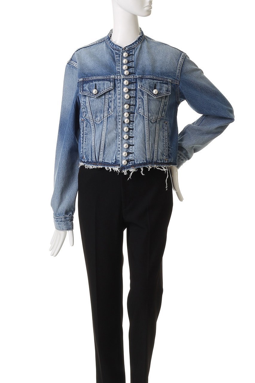 【チノ/CINOH】のデニム パール ボタン ジャケット 人気、トレンドファッション・服の通販 founy(ファニー) 　ファッション　Fashion　レディースファッション　Fashion for Women　アウター　Coat / Outerwear Collection　レディースジャケット・軽アウター　Jackets　ショート　Short, Short Length　ジャケット　Jacket, Outerwear　デニム　Denim, Jeans Material　トレンド　Trend, Trending Now　バランス　Balance, Style Balance　パール　Pearl, Pearl Accent　フェミニン　Feminine, Girly　フォルム　Silhouette, Form　フロント　Front, Front Design　ワイド　Wide, Wide Fit　other-2|ID: prp329100004615011 ipo3291000000036047007