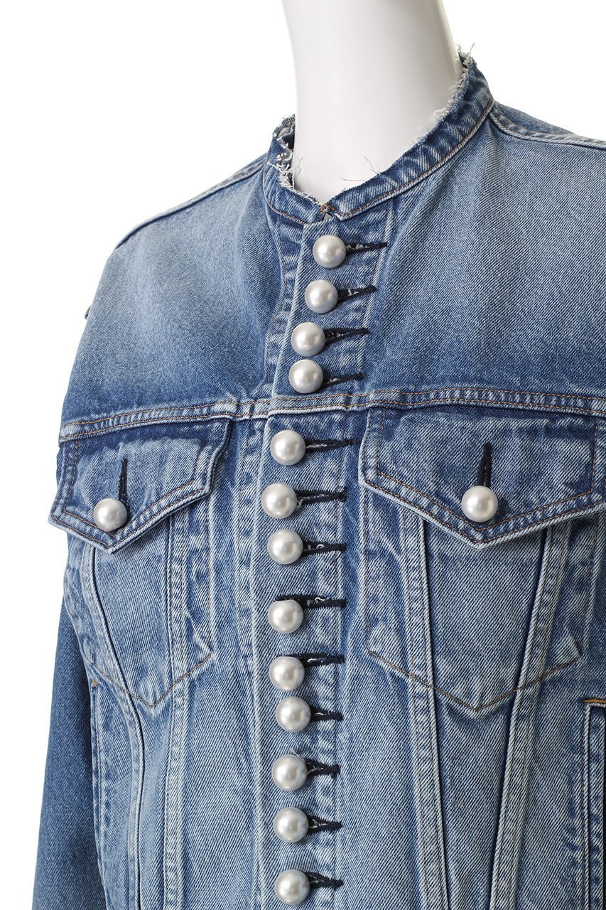 【チノ/CINOH】のデニム パール ボタン ジャケット 人気、トレンドファッション・服の通販 founy(ファニー) 　ファッション　Fashion　レディースファッション　Fashion for Women　アウター　Coat / Outerwear Collection　レディースジャケット・軽アウター　Jackets　ショート　Short, Short Length　ジャケット　Jacket, Outerwear　デニム　Denim, Jeans Material　トレンド　Trend, Trending Now　バランス　Balance, Style Balance　パール　Pearl, Pearl Accent　フェミニン　Feminine, Girly　フォルム　Silhouette, Form　フロント　Front, Front Design　ワイド　Wide, Wide Fit　other-5|ID: prp329100004615011 ipo3291000000036047013