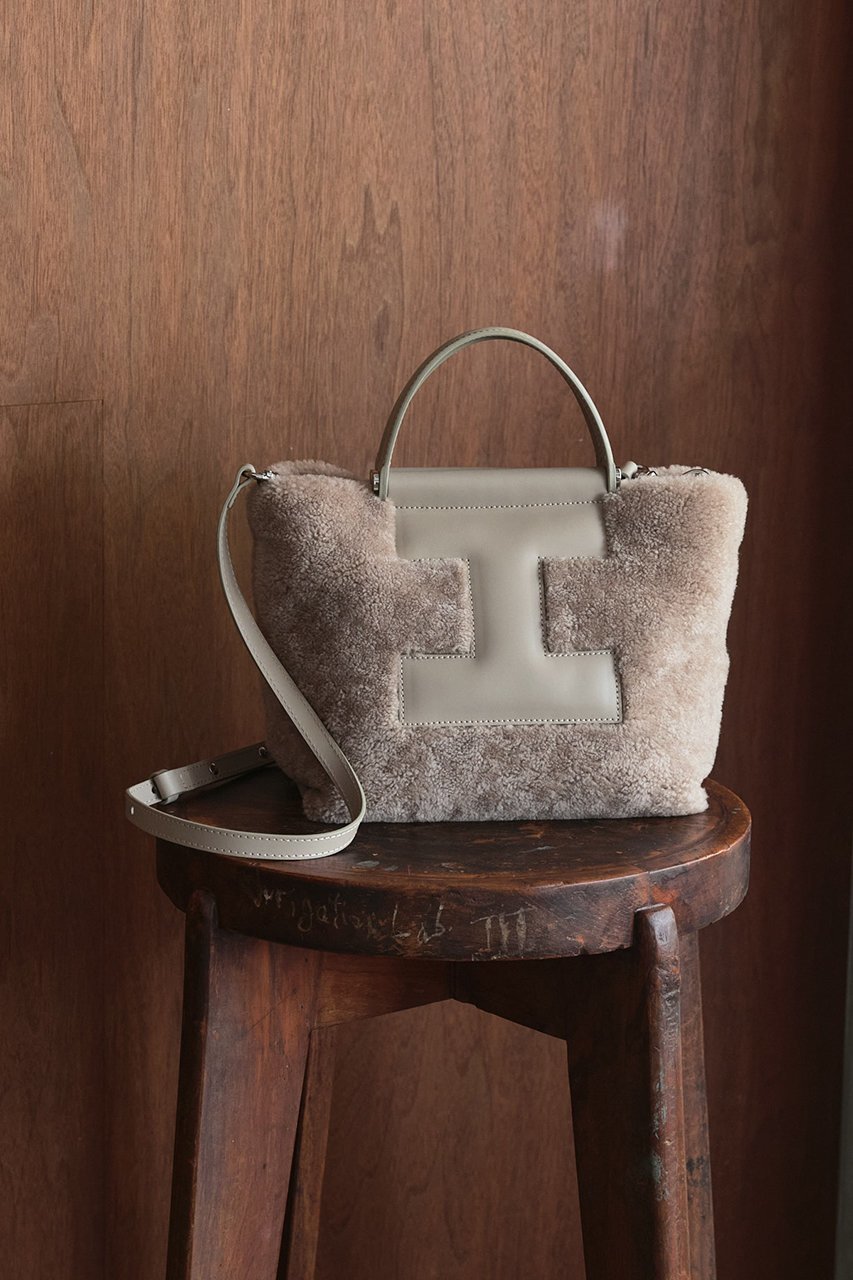 【イアクッチ/IACUCCI】のソルベット S MONTONE/RUGA 人気、トレンドファッション・服の通販 founy(ファニー) ファッション Fashion レディースファッション Fashion for Women バッグ Bags コレクション Collection, Seasonal Line コンパクト Compact, Small Size 財布 Wallet, Purse チャーム Charm, Pendant 人気 Popular, Best Seller ポーチ Pouch, Small Case ムートン Shearling, Mouton 冬 Winter / This Winter おすすめ Recommended / Our Picks 旅行 Travel エレガント 上品 Elegant other-2|ID: prp329100004615908 ipo3291000000035713333