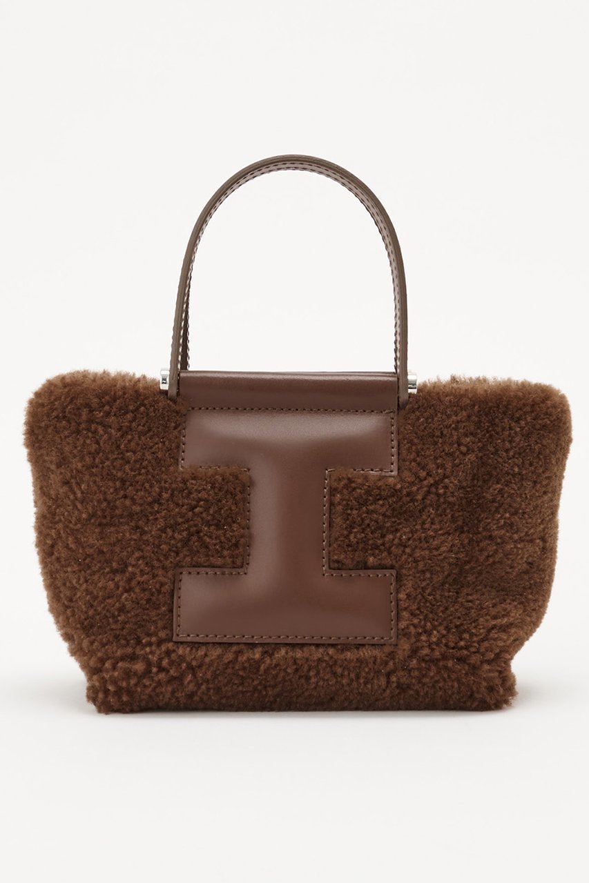 【イアクッチ/IACUCCI】のソルベット XS MONTONE/RUGA 人気、トレンドファッション・服の通販 founy(ファニー) 　ファッション　Fashion　レディースファッション　Fashion for Women　バッグ　Bags　アクセサリー　Fashion Accessories　コレクション　Collection, Seasonal Line　コンパクト　Compact, Small Size　チャーム　Charm, Pendant　人気　Popular, Best Seller　ポーチ　Pouch, Small Case　ムートン　Shearling, Mouton　冬　Winter / This Winter　A/W・秋冬　Autumn/Winter　おすすめ　Recommended / Our Picks　旅行　Travel　エレガント 上品　Elegant　2025年　2025　2025-2026秋冬・A/W　Autumn/Winter 2025–26 AW25–26　other-2|ID: prp329100004615909 ipo3291000000033059093