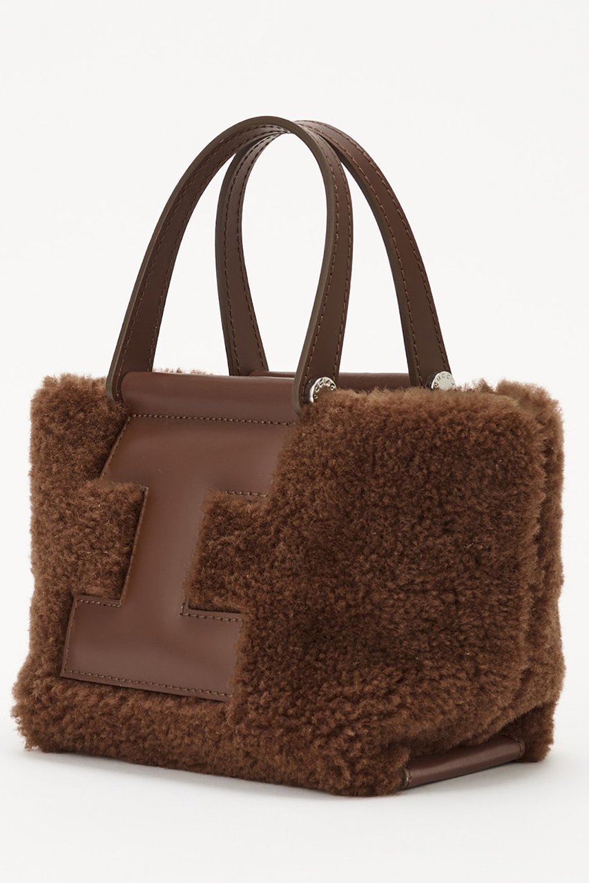 【イアクッチ/IACUCCI】のソルベット XS MONTONE/RUGA 人気、トレンドファッション・服の通販 founy(ファニー) ファッション Fashion レディースファッション Fashion for Women バッグ Bags アクセサリー Fashion Accessories コレクション Collection, Seasonal Line コンパクト Compact, Small Size チャーム Charm, Pendant 人気 Popular, Best Seller ポーチ Pouch, Small Case ムートン Shearling, Mouton 冬 Winter / This Winter おすすめ Recommended / Our Picks 旅行 Travel エレガント 上品 Elegant other-3|ID: prp329100004615909 ipo3291000000036012432