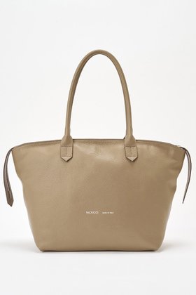 【イアクッチ/IACUCCI】 アミーカ CERVO人気、トレンドファッション・服の通販 founy(ファニー) ファッション Fashion レディースファッション Fashion for Women バッグ Bags クラシカル Classical, Vintage-Inspired シンプル Simple, Minimal スポーティ Sporty, Casual Athletic ポケット Pocket, Pocket Detail A/W・秋冬 Autumn/Winter おすすめ Recommended / Our Picks ビジネス 仕事 通勤 Business / Work / Commuting 2025年 2025 2025-2026秋冬・A/W Autumn/Winter 2025–26 AW25–26 |ID:prp329100004615922