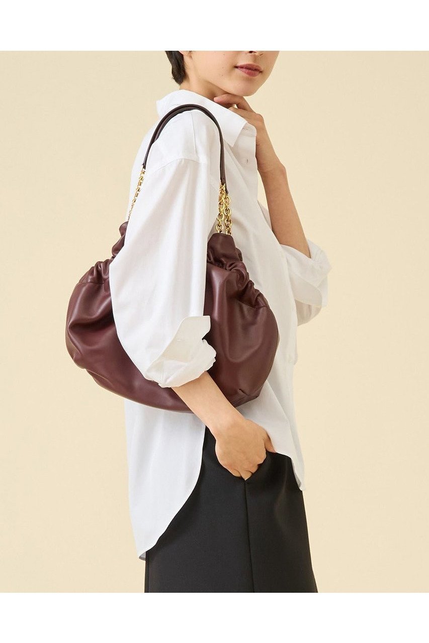 【マルティニーク/martinique】のEssential スタンダードシャツ 人気、トレンドファッション・服の通販 founy(ファニー) 　ファッション　Fashion　レディースファッション　Fashion for Women　トップス・カットソー　Cut & Sew Tops　シャツ・ブラウス・オフィスカジュアル　Elegant Blouses & Button-Ups　2025年　2025　2025-2026秋冬・A/W　Autumn/Winter 2025–26 AW25–26　おすすめ　Recommended / Our Picks　スタンダード　Standard, Basic　スリーブ　Sleeve, Long Sleeve / Short Sleeve　レギュラー　Regular, Standard Fit　ロング　Long, Long-Length　秋　Autumn　A/W・秋冬　Autumn/Winter　羽織　Haori, Light Jacket　other-4|ID: prp329100004615988 ipo3291000000033059926