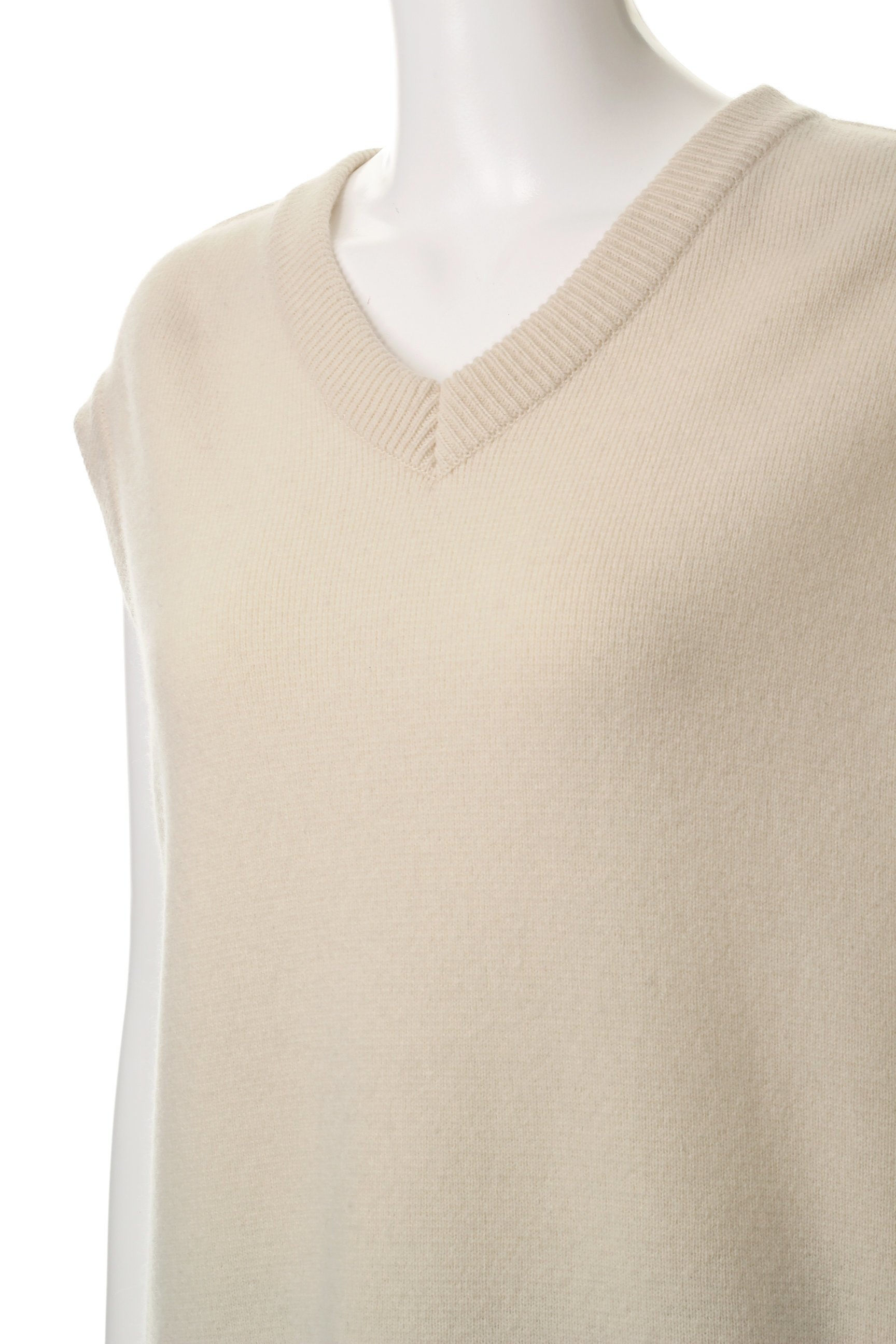 【ザ リラクス/THE RERACS】のVネックニットベスト 人気、トレンドファッション・服の通販 founy(ファニー) 　ファッション　Fashion　レディースファッション　Fashion for Women　アウター　Coat / Outerwear Collection　レディースジャケット・軽アウター　Jackets　2025年　2025　2025-2026秋冬・A/W　Autumn/Winter 2025–26 AW25–26　インナー　Innerwear　ジャケット　Jacket, Outerwear　ベスト　Vest, Waistcoat　A/W・秋冬　Autumn/Winter　other-5|ID: prp329100004616032 ipo3291000000033060529