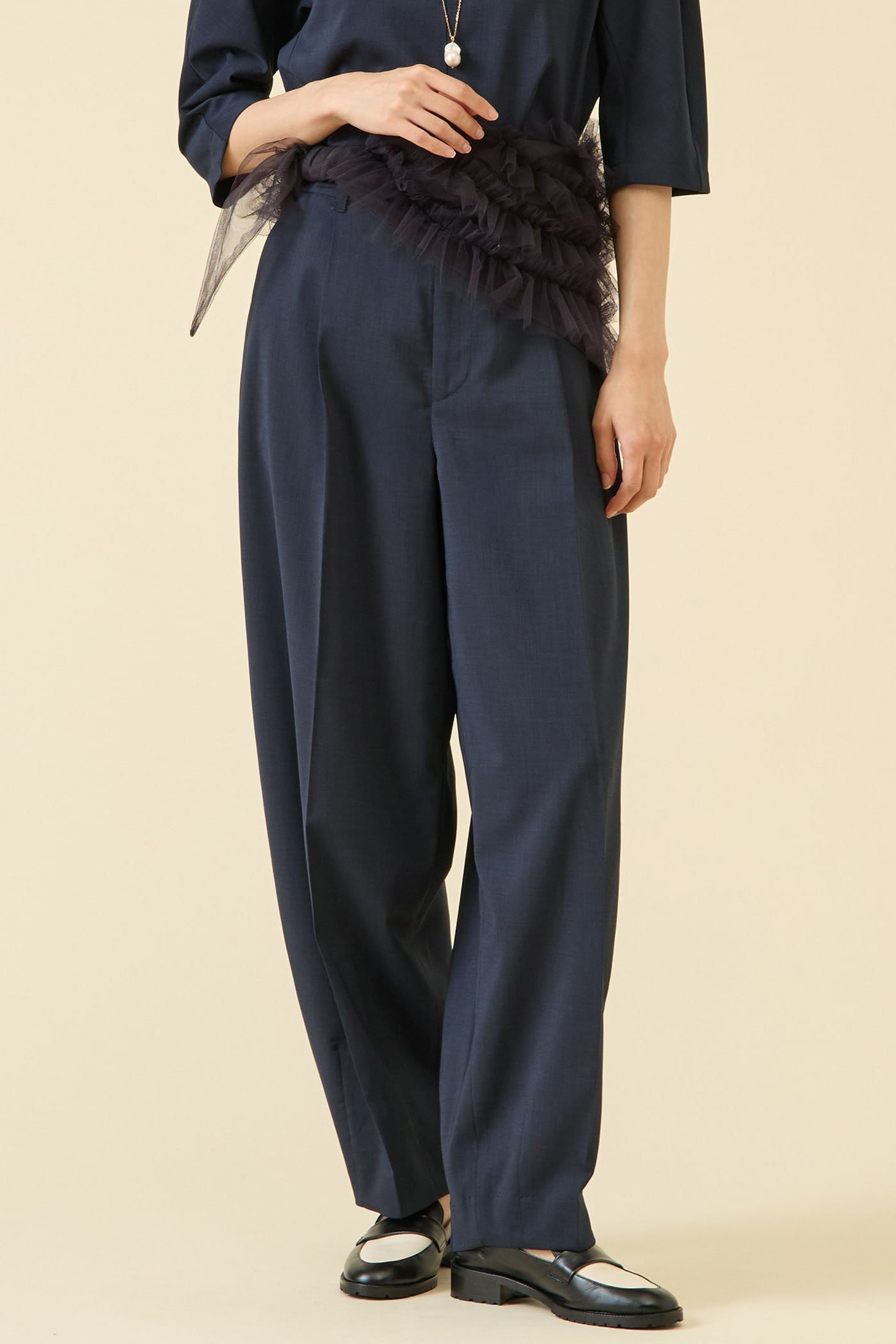 【マルティニーク/martinique】のクールタッチツイルバレルパンツ(セットアップ可) インテリア・キッズ・メンズ・レディースファッション・服の通販 founy(ファニー) 　ファッション　Fashion　レディースファッション　Fashion for Women　セットアップ　Matching Sets　レディースパンツ・ボトムス　Pants & Trousers / Bottoms　パンツ　Pants & Trousers　おすすめ　Recommended / Our Picks　セットアップ　Set-Up, Coordinated Outfit　トレンド　Trend, Trending Now　ネイビー|ID: prp329100004616908 ipo3291000000035902987