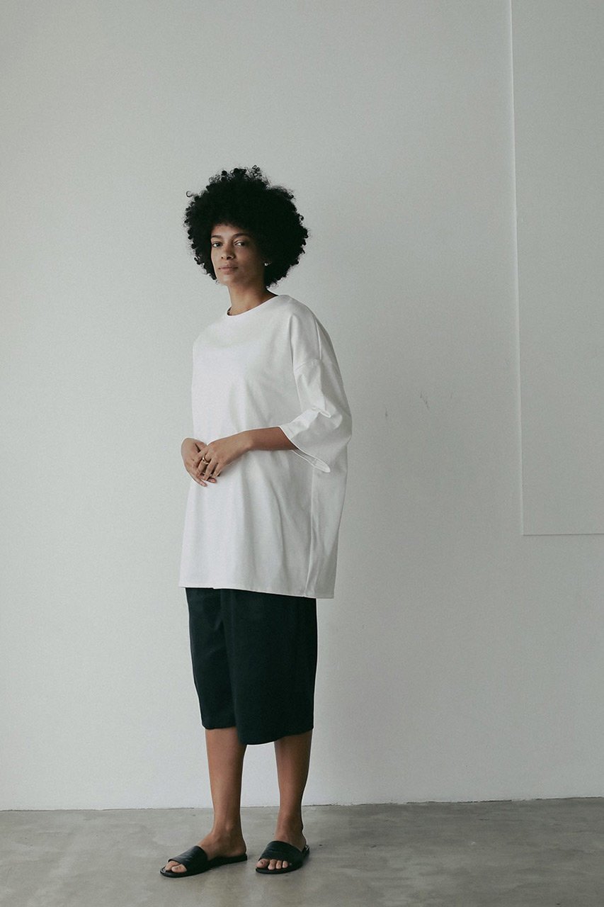【ハー/HER.】のオーバーサイズドTシャツ 人気、トレンドファッション・服の通販 founy(ファニー) 　ファッション　Fashion　レディースファッション　Fashion for Women　トップス・カットソー　Cut & Sew Tops　シャツ・ブラウス・オフィスカジュアル　Elegant Blouses & Button-Ups　ロングTシャツ・Tシャツ　Longline T-Shirts & Tees　カットソー・ベーシックTシャツ　Cut-and-Sewn Tops / Stretch Tees & Basics　イタリア　Italy　ショート　Short, Short Length　スリーブ　Sleeve, Long Sleeve / Short Sleeve　ビッグ　Big, Oversized　other-8|ID: prp329100004618611 ipo3291000000035859458