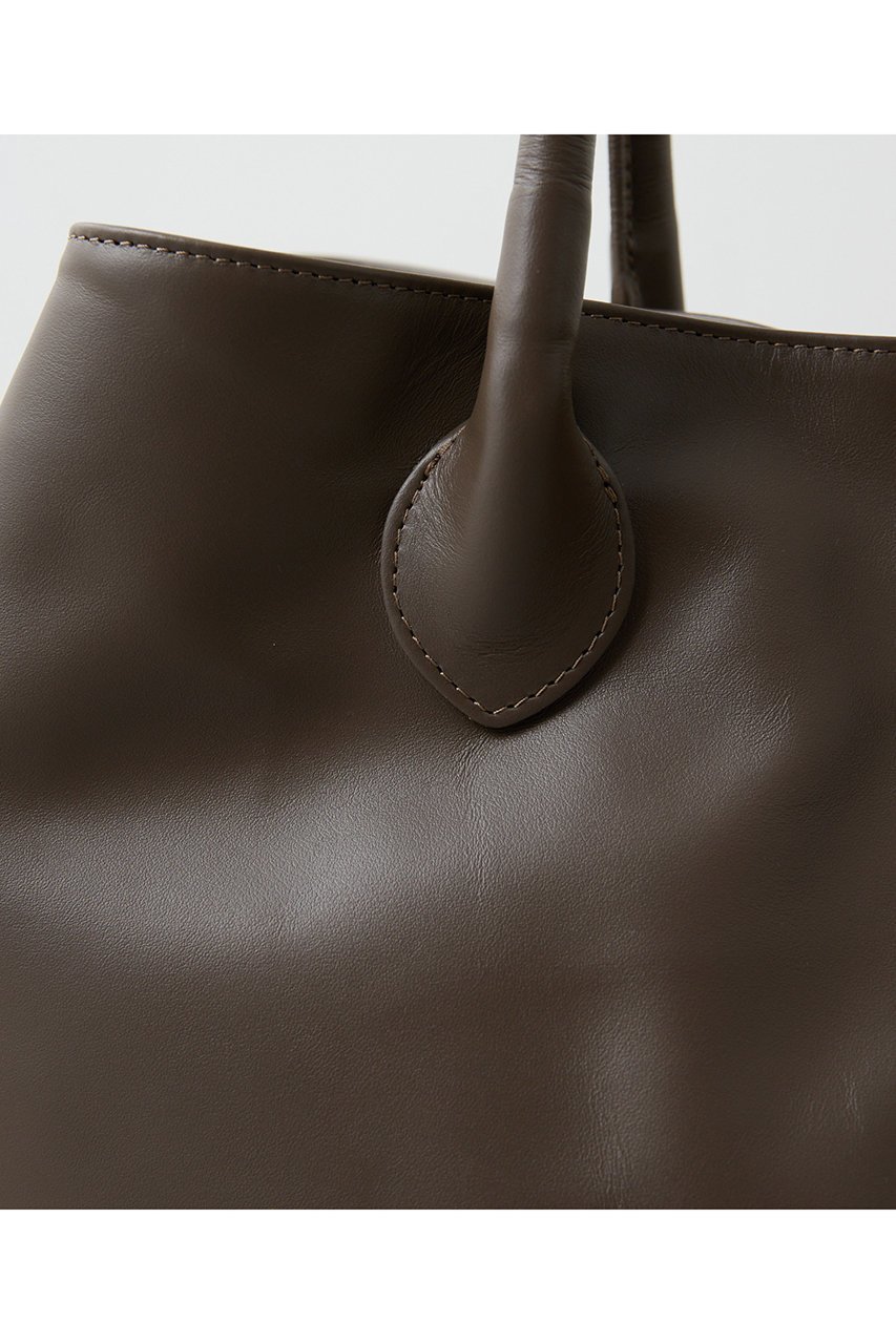 【ウィムガゼット/Whim Gazette】の【Hoaw.】BIG TOTE 人気、トレンドファッション・服の通販 founy(ファニー) 　ファッション　Fashion　レディースファッション　Fashion for Women　バッグ　Bags　アクセサリー　Fashion Accessories　イタリア　Italy　シューズ　Shoes, Footwear　なめらか　Smooth, Silky Texture　フォルム　Silhouette, Form　ポケット　Pocket, Pocket Detail　旅行　Travel　エレガント 上品　Elegant　other-6|ID: prp329100004620159 ipo3291000000035404852