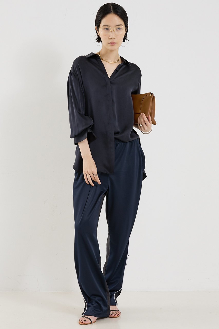 【ザ ストア バイ シー/THE STORE by C】の【COCUCA】ウォッシャブルシルクシャツ 人気、トレンドファッション・服の通販 founy(ファニー) 　ファッション　Fashion　レディースファッション　Fashion for Women　トップス・カットソー　Cut & Sew Tops　シャツ・ブラウス・オフィスカジュアル　Elegant Blouses & Button-Ups　2025年　2025　2025-2026秋冬・A/W　Autumn/Winter 2025–26 AW25–26　おすすめ　Recommended / Our Picks　なめらか　Smooth, Silky Texture　エレガント 上品　Elegant　オケージョン　Occasion Wear　サテン　Satin, Glossy Fabric　シルク　Silk, 100% Silk　シンプル　Simple, Minimal　ジュエリー　Jewelry, Accessories　スリーブ　Sleeve, Long Sleeve / Short Sleeve　セットアップ　Set-Up, Coordinated Outfit　ドレープ　Drape, Draping Fabric　パウダー　Powder, Soft Tone　ロング　Long, Long-Length　別注　Limited Edition, Custom Order　A/W・秋冬　Autumn/Winter　other-3|ID: prp329100004620222 ipo3291000000033138337