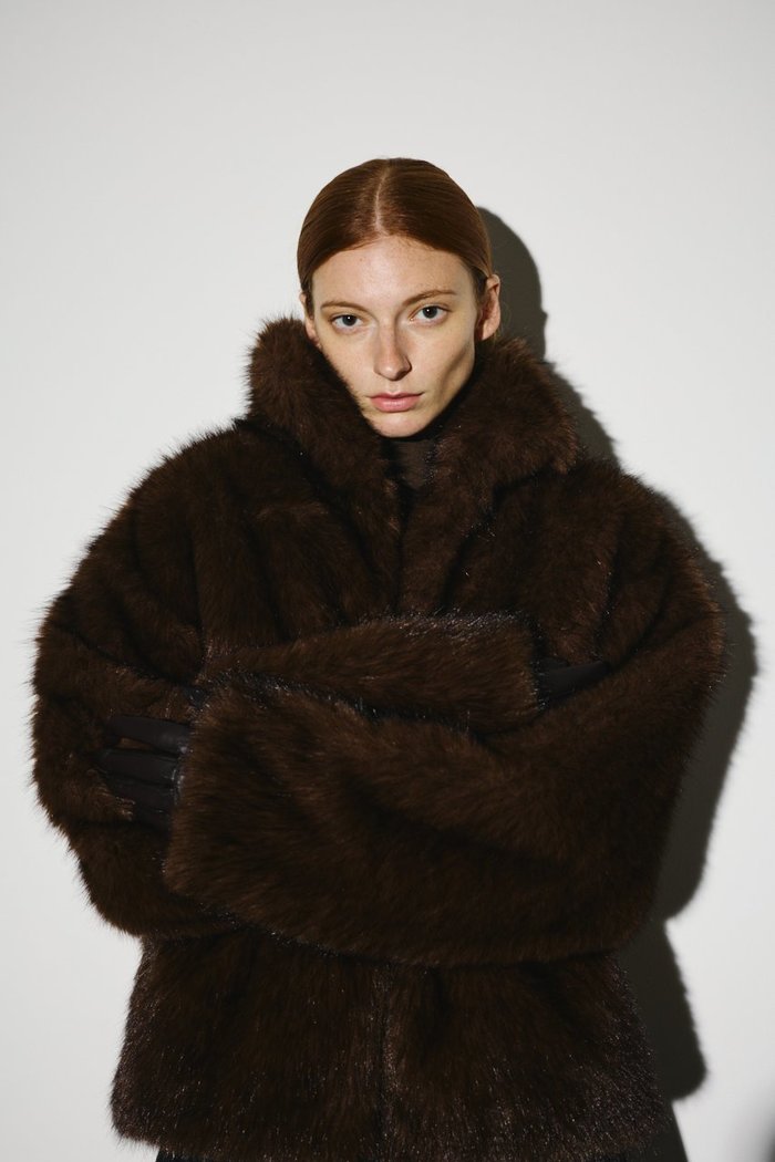 【リムアーク/RIM.ARK】のHigh collar faux fur jacket/ジャケット インテリア・キッズ・メンズ・レディースファッション・服の通販 founy(ファニー) https://founy.com/ ファッション Fashion レディースファッション Fashion for Women アウター Coat / Outerwear Collection レディースジャケット・軽アウター Jackets シンプル Simple, Minimal ジャケット Jacket, Outerwear バランス Balance, Style Balance フェイクファー Faux Fur, Imitation Fur A/W・秋冬 Autumn/Winter |ID: prp329100004620237 ipo3291000000033662035