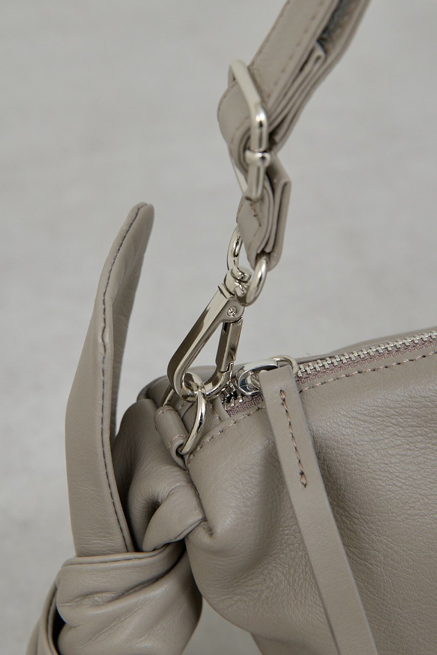 【ガリャルダガランテ/GALLARDAGALANTE】の【2.718】Knot 2WAYバッグ 人気、トレンドファッション・服の通販 founy(ファニー) 　ファッション　Fashion　レディースファッション　Fashion for Women　バッグ　Bags　2025年　2025　2025-2026秋冬・A/W　Autumn/Winter 2025–26 AW25–26　ショルダー　Shoulder, Shoulder Strap　シルバー　Silver, Metallic Silver　シンプル　Simple, Minimal　ポケット　Pocket, Pocket Detail　リボン　Ribbon, Bow　A/W・秋冬　Autumn/Winter　other-3|ID: prp329100004621125 ipo3291000000033154751