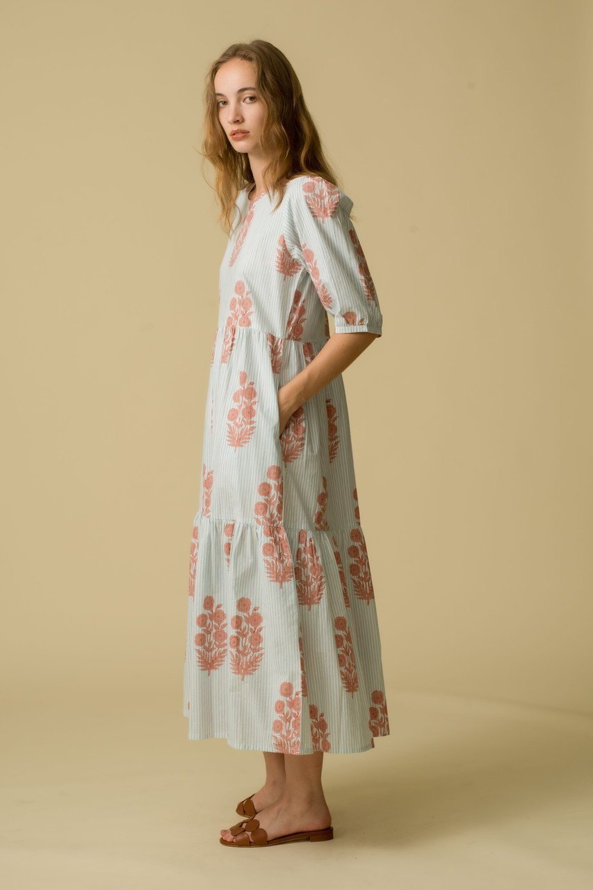 【エスゼット ブロックプリント/SZ Blockprints】のGAIA DRESS POPPY ON THIN STRIPE ティアードドレス 人気、トレンドファッション・服の通販 founy(ファニー) 　ファッション　Fashion　レディースファッション　Fashion for Women　ワンピース　Dresses　フォーマル・パーティードレス・結婚式用ドレス　Elegant & Casual Dresses　チュニック　Tunic Tops & Dresses　コンビ　Combo, Combination Style　ストライプ　Stripe, Striped Pattern　チュニック　Tunic, Long Top　ドレス　Dress, One-Piece　フェミニン　Feminine, Girly　リゾート　Resort, Vacation Style　other-6|ID: prp329100004621167 ipo3291000000036225643