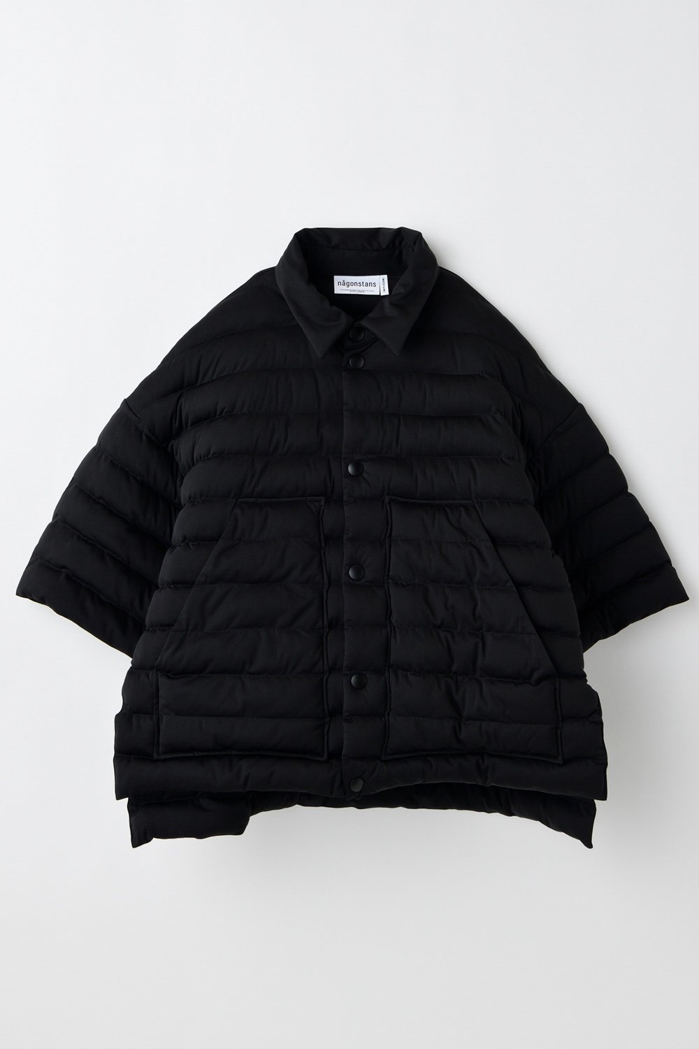 【ナゴンスタンス/nagonstans】の【8/1 12:00販売開始】half-sleeves batting shirt/シャツ インテリア・キッズ・メンズ・レディースファッション・服の通販 founy(ファニー) 　ファッション　Fashion　レディースファッション　Fashion for Women　トップス・カットソー　Cut & Sew Tops　シャツ・ブラウス・オフィスカジュアル　Elegant Blouses & Button-Ups　おすすめ　Recommended / Our Picks　スリーブ　Sleeve, Long Sleeve / Short Sleeve　ロング　Long, Long-Length　新作・新入荷　New Arrivals / New In　Black|ID: prp329100004621211 ipo3291000000033155309