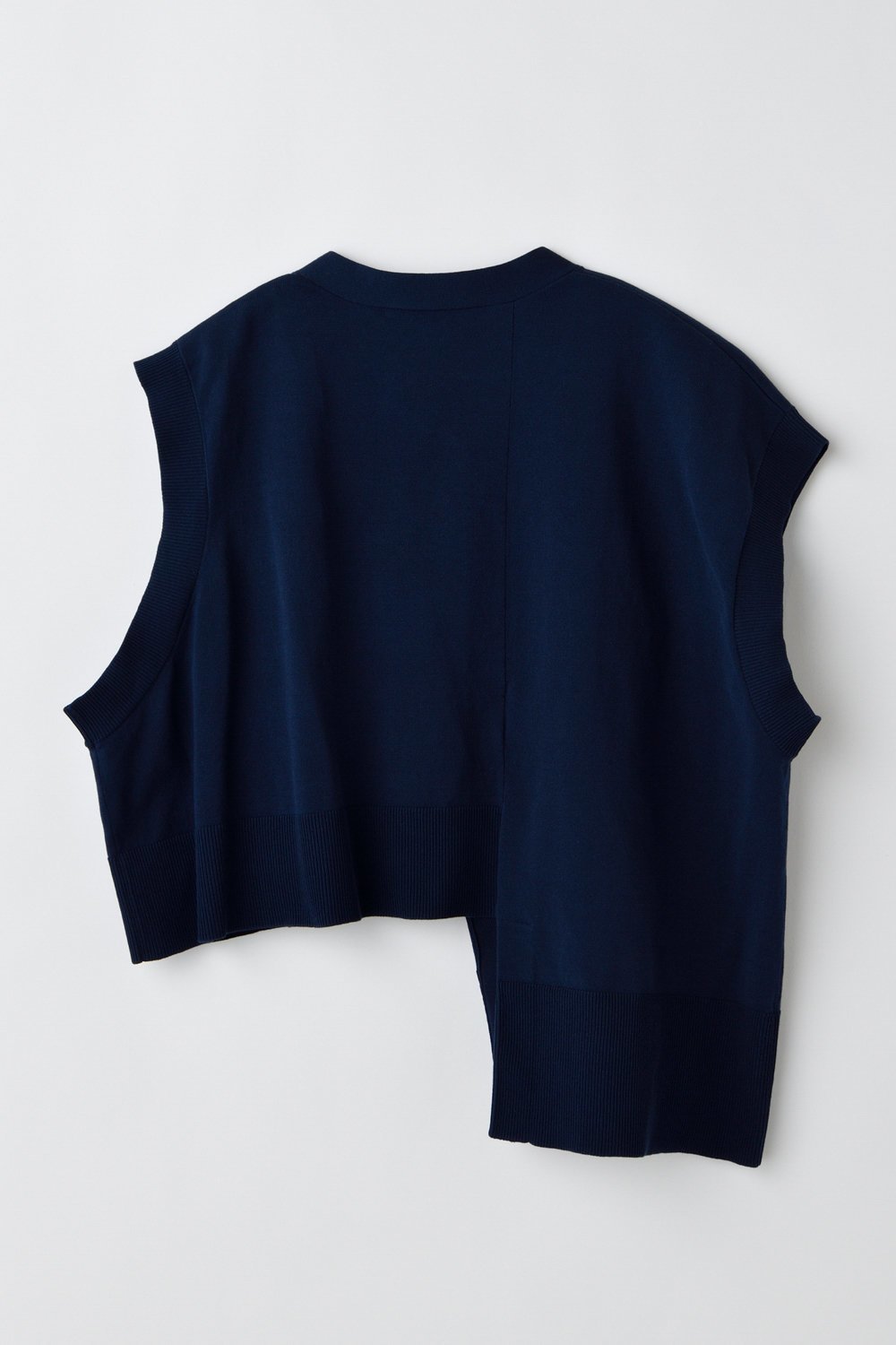 【ナゴンスタンス/nagonstans】の【8/1 12:00販売開始】asymmetry short vest/ベスト 人気、トレンドファッション・服の通販 founy(ファニー) 　ファッション　Fashion　レディースファッション　Fashion for Women　アウター　Coat / Outerwear Collection　レディースジャケット・軽アウター　Jackets　アシンメトリー　Asymmetrical Style　ショート　Short, Short Length　ジャケット　Jacket, Outerwear　バランス　Balance, Style Balance　ベスト　Vest, Waistcoat　新作・新入荷　New Arrivals / New In　other-2|ID: prp329100004621232 ipo3291000000033155453