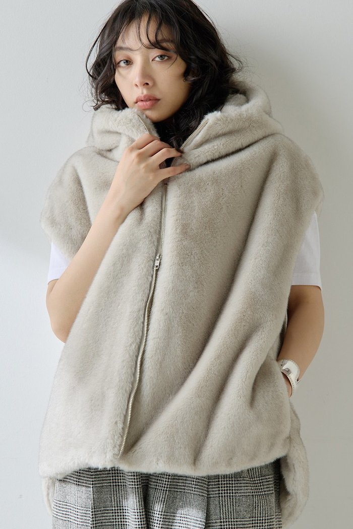 【ウィムガゼット/Whim Gazette】のミンクフェイクファーブルゾン インテリア・キッズ・メンズ・レディースファッション・服の通販 founy(ファニー) https://founy.com/ ファッション Fashion レディースファッション Fashion for Women アウター Coat / Outerwear Collection レディースジャケット・軽アウター Jackets ブルゾンジャケット・スポーティアウター Blouson Jackets ジャケット Jacket, Outerwear フロント Front, Front Design プリント Print, Printed Pattern ベスト Vest, Waistcoat A/W・秋冬 Autumn/Winter |ID: prp329100004621244 ipo3291000000036225716