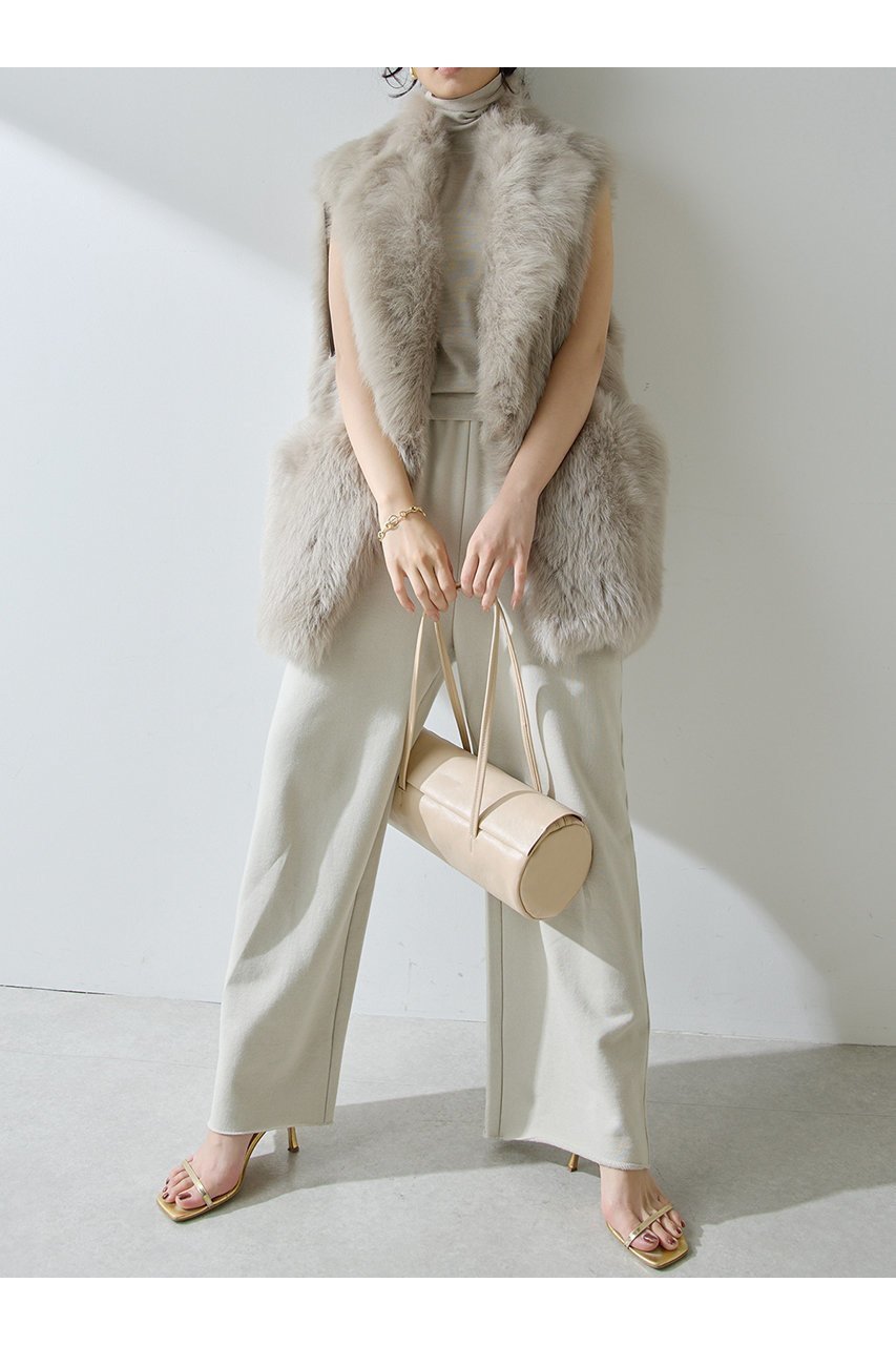【ウィムガゼット/Whim Gazette】のムートンファージレ 人気、トレンドファッション・服の通販 founy(ファニー) 　ファッション　Fashion　レディースファッション　Fashion for Women　アウター　Coat / Outerwear Collection　レディースジャケット・軽アウター　Jackets　シンプル　Simple, Minimal　ジャケット　Jacket, Outerwear　ストレート　Straight, Straight Cut　バランス　Balance, Style Balance　ベスト　Vest, Waistcoat　ムートン　Shearling, Mouton　リラックス　Relax, Relaxed Fit　A/W・秋冬　Autumn/Winter　エレガント 上品　Elegant　2025年　2025　2025-2026秋冬・A/W　Autumn/Winter 2025–26 AW25–26　other-2|ID: prp329100004621246 ipo3291000000033155547