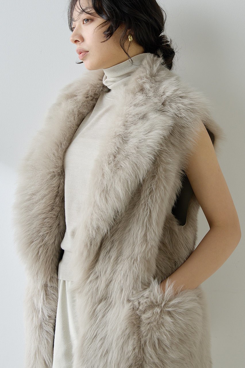 【ウィムガゼット/Whim Gazette】のムートンファージレ 人気、トレンドファッション・服の通販 founy(ファニー) 　ファッション　Fashion　レディースファッション　Fashion for Women　アウター　Coat / Outerwear Collection　レディースジャケット・軽アウター　Jackets　シンプル　Simple, Minimal　ジャケット　Jacket, Outerwear　ストレート　Straight, Straight Cut　バランス　Balance, Style Balance　ベスト　Vest, Waistcoat　ムートン　Shearling, Mouton　リラックス　Relax, Relaxed Fit　A/W・秋冬　Autumn/Winter　エレガント 上品　Elegant　other-5|ID: prp329100004621246 ipo3291000000035375557