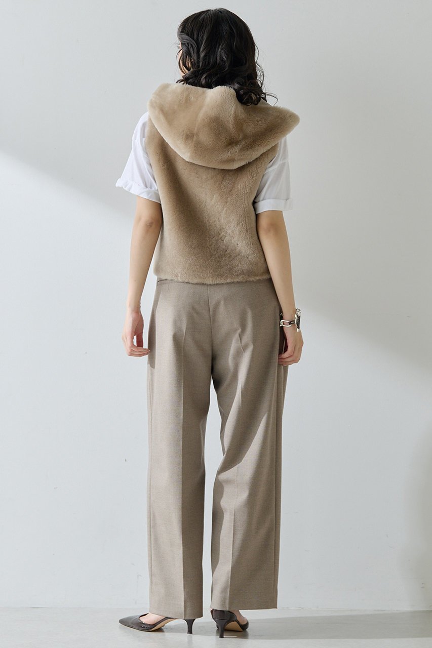 【ウィムガゼット/Whim Gazette】のムートンフードジレ 人気、トレンドファッション・服の通販 founy(ファニー) 　ファッション　Fashion　レディースファッション　Fashion for Women　アウター　Coat / Outerwear Collection　レディースジャケット・軽アウター　Jackets　コンパクト　Compact, Small Size　ジャケット　Jacket, Outerwear　ストレート　Straight, Straight Cut　ベスト　Vest, Waistcoat　A/W・秋冬　Autumn/Winter　エレガント 上品　Elegant　2025年　2025　2025-2026秋冬・A/W　Autumn/Winter 2025–26 AW25–26　other-4|ID: prp329100004621247 ipo3291000000033155568