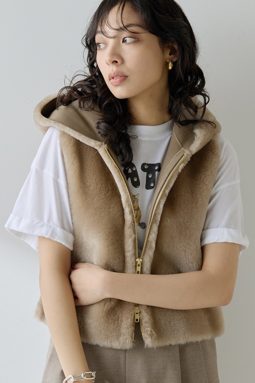 【ウィムガゼット/Whim Gazette】のムートンフードジレ 人気、トレンドファッション・服の通販 founy(ファニー) ファッション Fashion レディースファッション Fashion for Women アウター Coat / Outerwear Collection レディースジャケット・軽アウター Jackets コンパクト Compact, Small Size ジャケット Jacket, Outerwear ストレート Straight, Straight Cut ベスト Vest, Waistcoat A/W・秋冬 Autumn/Winter エレガント 上品 Elegant other-6|ID: prp329100004621247 ipo3291000000035826377