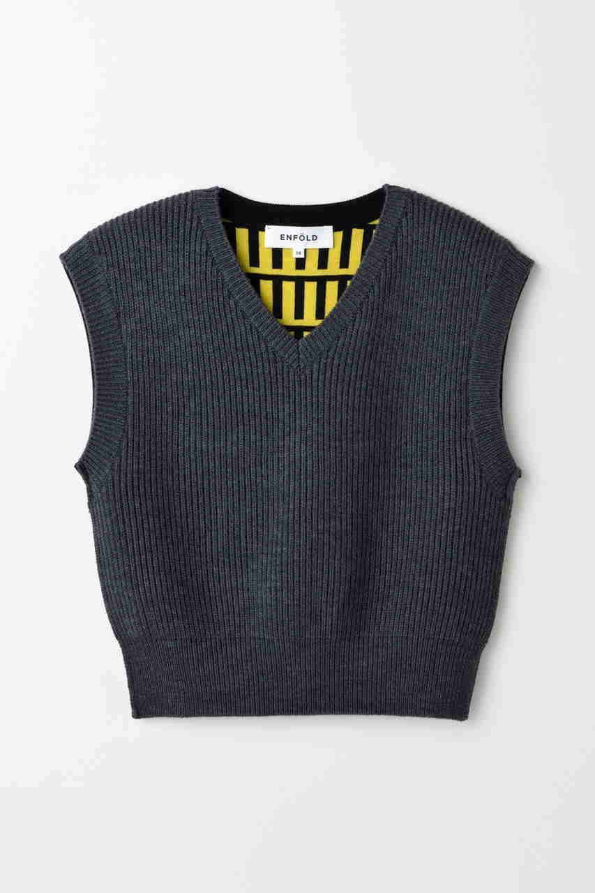 【エンフォルド/ENFOLD】のKNIT VEST/ベスト インテリア・キッズ・メンズ・レディースファッション・服の通販 founy(ファニー) 　ファッション　Fashion　レディースファッション　Fashion for Women　トップス・カットソー　Cut & Sew Tops　ニット　Knit Tops & Sweaters　ベスト&ジレ / 重ね着スタイル　Vests & Gilets　カジュアルプルオーバー・ニットトップス　Pullovers & Knit Tops / Casual Pullovers　ソックス　Socks, Hosiery　タンク　Tank Top, Sleeveless Top　フロント　Front, Front Design　ベスト　Vest, Waistcoat　ベーシック　Basic, Essential　今季　This Season, Current Season　再入荷　Restock / Back in Stock　チャコールグレー|ID: prp329100004621262 ipo3291000000033155670