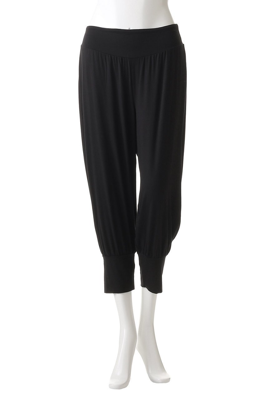 【ハンロ/HANRO】のYOGA7分丈パンツ 人気、トレンドファッション・服の通販 founy(ファニー) 　ファッション　Fashion　レディースファッション　Fashion for Women　パンツ　Pants & Trousers　とろみ　Fluid, Flowy Fabric　ギャザー　Gathered, Ruffled　ストレッチ　Stretch, Stretchy Fabric　セットアップ　Set-Up, Coordinated Outfit　パジャマ　Pajamas, Sleepwear　ヨガ　Yoga, Yoga Wear　ワーク　Workwear, Utility Style　新作・新入荷　New Arrivals / New In　旅行　Travel　other-2|ID: prp329100004621322 ipo3291000000033156098
