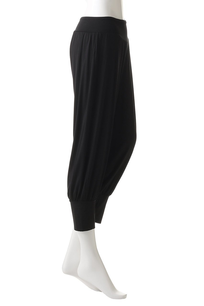 【ハンロ/HANRO】のYOGA7分丈パンツ 人気、トレンドファッション・服の通販 founy(ファニー) 　ファッション　Fashion　レディースファッション　Fashion for Women　パンツ　Pants & Trousers　とろみ　Fluid, Flowy Fabric　ギャザー　Gathered, Ruffled　ストレッチ　Stretch, Stretchy Fabric　セットアップ　Set-Up, Coordinated Outfit　パジャマ　Pajamas, Sleepwear　ヨガ　Yoga, Yoga Wear　ワーク　Workwear, Utility Style　新作・新入荷　New Arrivals / New In　旅行　Travel　other-3|ID: prp329100004621322 ipo3291000000033156099