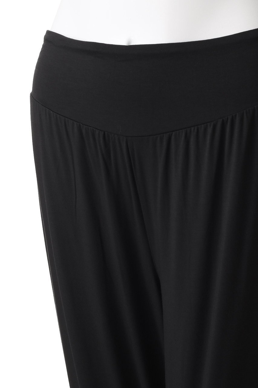 【ハンロ/HANRO】のYOGA7分丈パンツ 人気、トレンドファッション・服の通販 founy(ファニー) 　ファッション　Fashion　レディースファッション　Fashion for Women　パンツ　Pants & Trousers　とろみ　Fluid, Flowy Fabric　ギャザー　Gathered, Ruffled　ストレッチ　Stretch, Stretchy Fabric　セットアップ　Set-Up, Coordinated Outfit　パジャマ　Pajamas, Sleepwear　ヨガ　Yoga, Yoga Wear　ワーク　Workwear, Utility Style　新作・新入荷　New Arrivals / New In　旅行　Travel　other-5|ID: prp329100004621322 ipo3291000000033156101