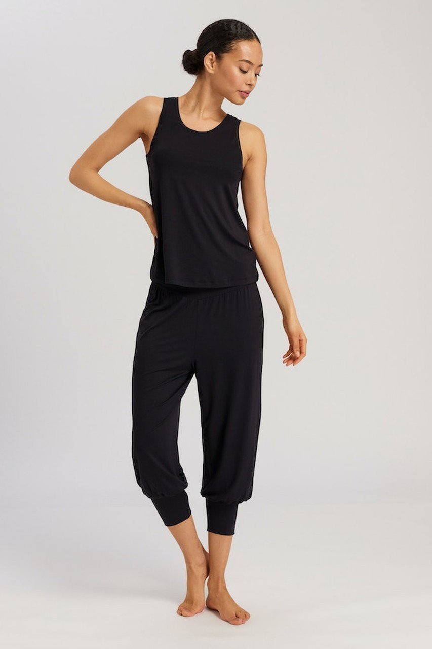 【ハンロ/HANRO】のYOGA7分丈パンツ 人気、トレンドファッション・服の通販 founy(ファニー) 　ファッション　Fashion　レディースファッション　Fashion for Women　パンツ　Pants & Trousers　とろみ　Fluid, Flowy Fabric　ギャザー　Gathered, Ruffled　ストレッチ　Stretch, Stretchy Fabric　セットアップ　Set-Up, Coordinated Outfit　パジャマ　Pajamas, Sleepwear　ヨガ　Yoga, Yoga Wear　ワーク　Workwear, Utility Style　新作・新入荷　New Arrivals / New In　旅行　Travel　other-6|ID: prp329100004621322 ipo3291000000033156102