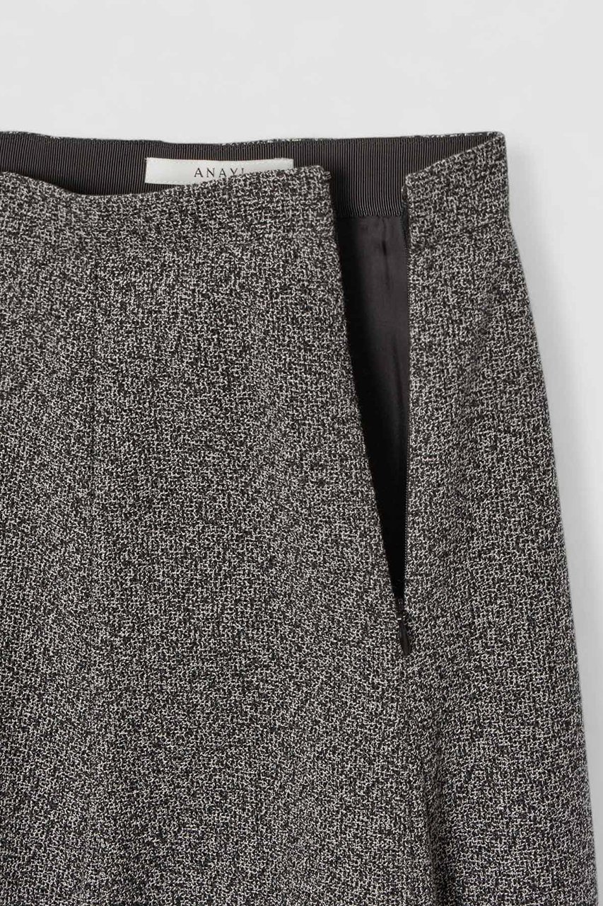 【アナイ/ANAYI】のハードカラミマチフレア スカート 人気、トレンドファッション・服の通販 founy(ファニー) ファッション Fashion レディースファッション Fashion for Women スカート Skirts Aライン・フレアスカート A-Line & Flared Skirts ロングスカート Long Skirts / Maxi & Midi Skirts おすすめ Recommended / Our Picks シンプル Simple, Minimal ストレッチ Stretch, Stretchy Fabric セットアップ Set-Up, Coordinated Outfit ツイード Twill, Twill Weave フレア Flare, Flared ブルゾン Blouson, Bomber Jacket ロング Long, Long-Length エレガント 上品 Elegant other-5|ID: prp329100004621342 ipo3291000000035924575