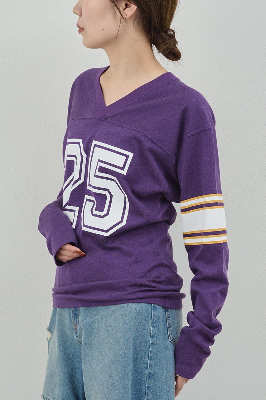 【ガリャルダガランテ/GALLARDAGALANTE】の【PEAS】フットボールTee 人気、トレンドファッション・服の通販 founy(ファニー) 　ファッション　Fashion　レディースファッション　Fashion for Women　トップス・カットソー　Cut & Sew Tops　シャツ・ブラウス・オフィスカジュアル　Elegant Blouses & Button-Ups　ロングTシャツ・Tシャツ　Longline T-Shirts & Tees　カットソー・ベーシックTシャツ　Cut-and-Sewn Tops / Stretch Tees & Basics　2025年　2025　2025-2026秋冬・A/W　Autumn/Winter 2025–26 AW25–26　スリット　Slit, Slit Detail　スリーブ　Sleeve, Long Sleeve / Short Sleeve　ロング　Long, Long-Length　ヴィンテージ　Vintage Style　切替　Switching, Contrast Panel　A/W・秋冬　Autumn/Winter　other-6|ID: prp329100004622105 ipo3291000000033169362