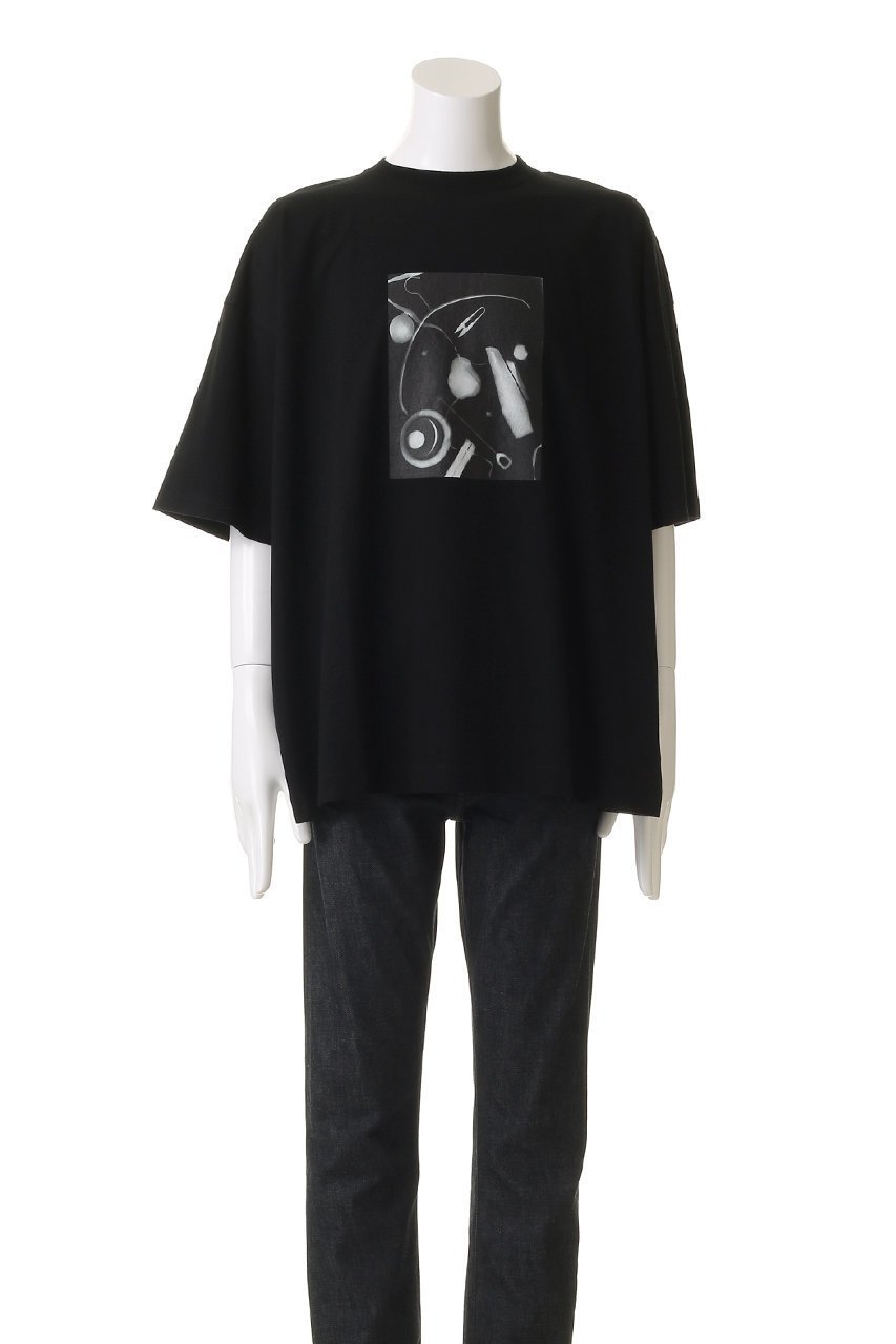 【ヨーク/YOKE / MEN】の【MEN】Photogram プリント Tシャツ 人気、トレンドファッション・服の通販 founy(ファニー) 　ファッション　Fashion　メンズファッション　Fashion for Men　トップス・カットソー　Cut & Sew Tops　メンズシャツ　Shirts　2025年　2025　2025-2026秋冬・A/W　Autumn/Winter 2025–26 AW25–26　インド　Indian Textile　ショート　Short, Short Length　スリーブ　Sleeve, Long Sleeve / Short Sleeve　フロント　Front, Front Design　プリント　Print, Printed Pattern　定番　Standard, Basic Item　A/W・秋冬　Autumn/Winter　other-2|ID: prp329100004622108 ipo3291000000033169388