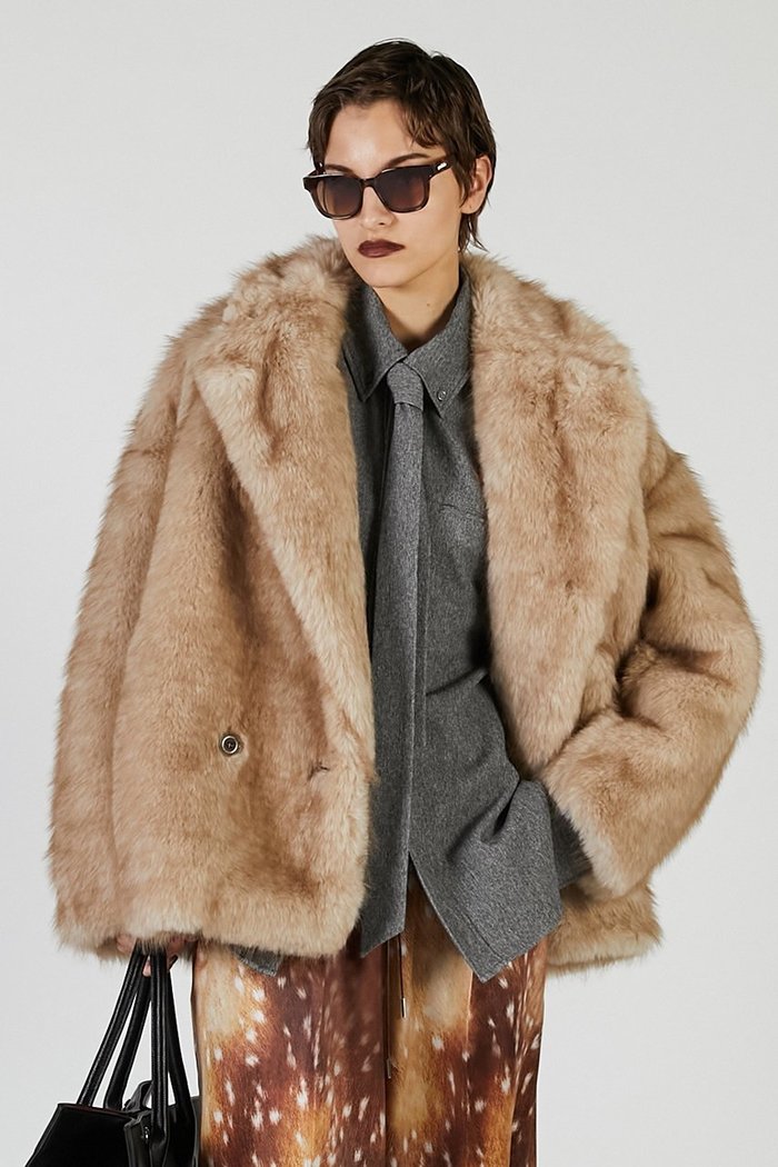 【プランク プロジェクト/PRANK PROJECT】のシャドーファージャケット / Shadow Fur Jacket インテリア・キッズ・メンズ・レディースファッション・服の通販 founy(ファニー) https://founy.com/ ファッション Fashion レディースファッション Fashion for Women アウター Coat / Outerwear Collection コート・ロングコート・ピーコート Long Coats, Peacoats & More レディースジャケット・軽アウター Jackets 2025年 2025 2025-2026秋冬・A/W Autumn/Winter 2025–26 AW25–26 ショート Short, Short Length シンプル Simple, Minimal スウェット / スエット Sweatshirt, Sweatwear ストレート Straight, Straight Cut A/W・秋冬 Autumn/Winter |ID: prp329100004622150 ipo3291000000033169824