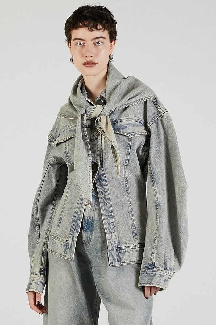 【プランク プロジェクト/PRANK PROJECT】のスカーフシェイプデニムジャケット / Scarf-Shaped Denim Jacket インテリア・キッズ・メンズ・レディースファッション・服の通販 founy(ファニー) https://founy.com/ ファッション Fashion レディースファッション Fashion for Women アウター Coat / Outerwear Collection レディースジャケット・軽アウター Jackets デニムジャケット / カジュアルアウター Denim Jackets 2025年 2025 2025-2026秋冬・A/W Autumn/Winter 2025–26 AW25–26 インディゴ Indigo Denim シェイプ Shape, Slim Fit ジャケット Jacket, Outerwear スカーフ Scarf, Neckwear スリット Slit, Slit Detail セットアップ Set-Up, Coordinated Outfit デニム Denim, Jeans Material フロント Front, Front Design A/W・秋冬 Autumn/Winter |ID: prp329100004622160 ipo3291000000033169918